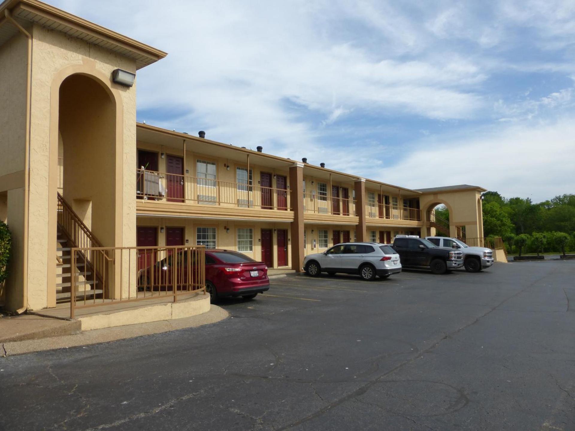 Red Roof Inn Columbia, TN — hotel in Columbia