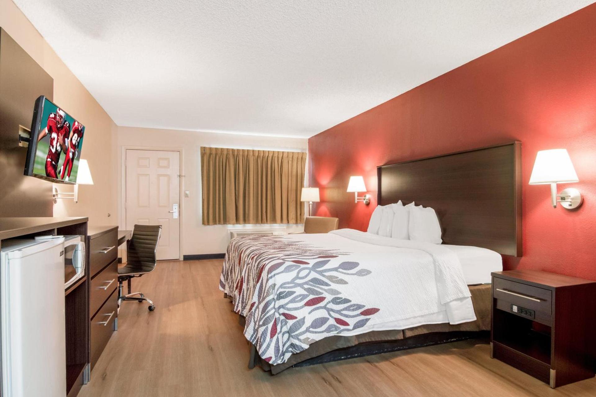 Red Roof Inn Acworth - Emerson - LakePoint South photo 14
