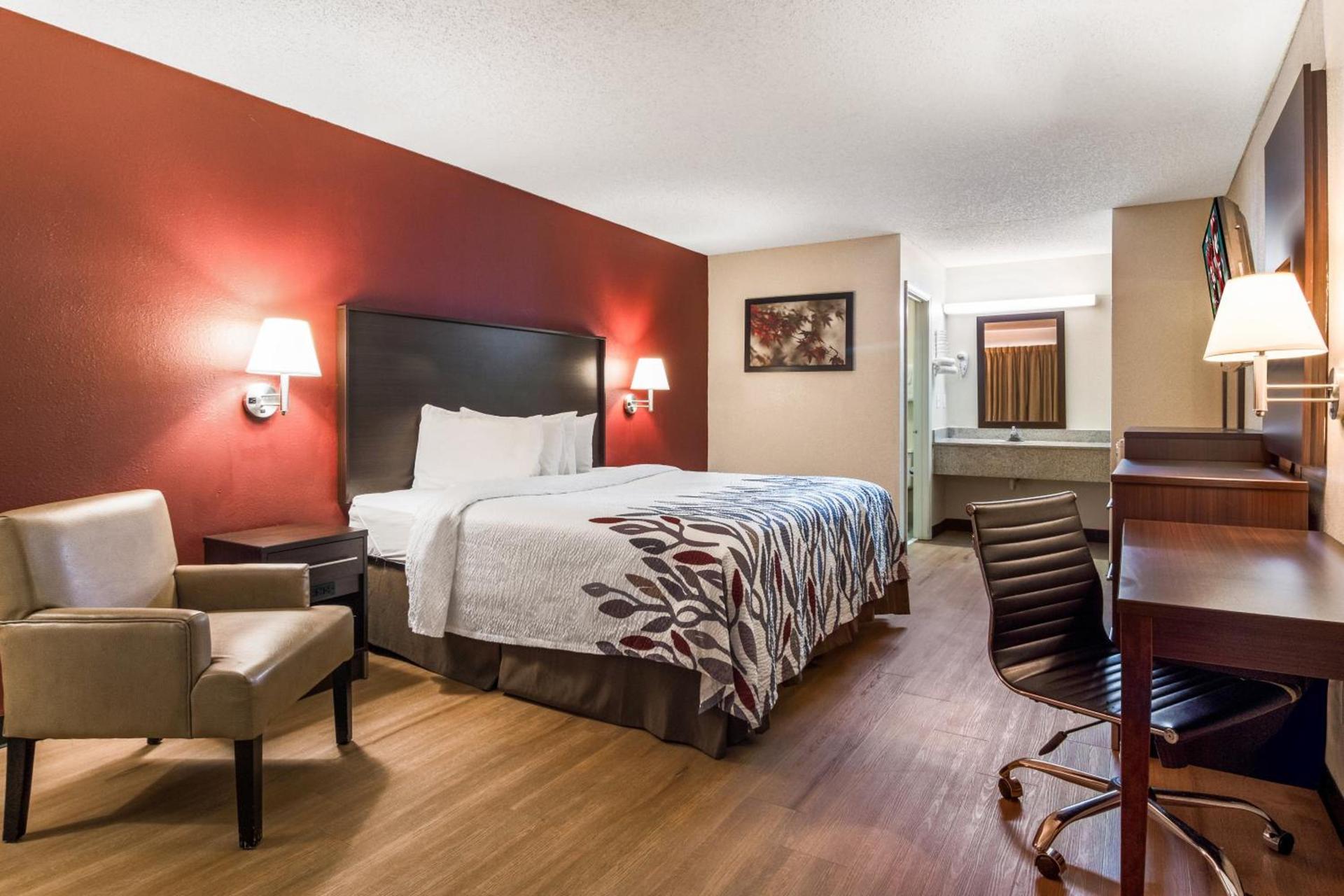 Red Roof Inn Acworth - Emerson - LakePoint South photo 15
