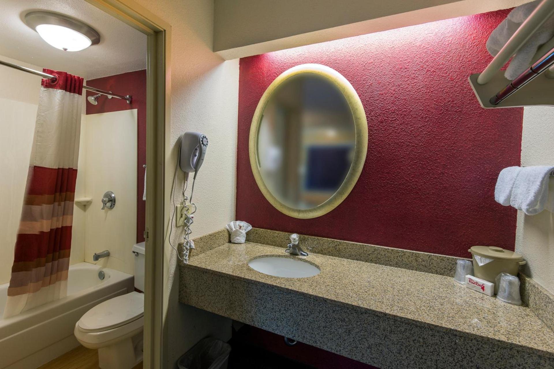 Red Roof Inn Chicago - Joliet photo 24