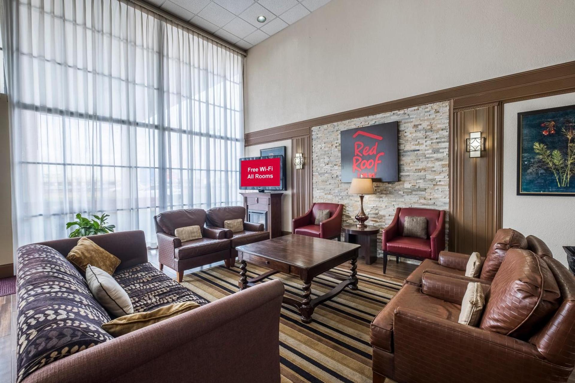 Red Roof Inn Meridian photo 5