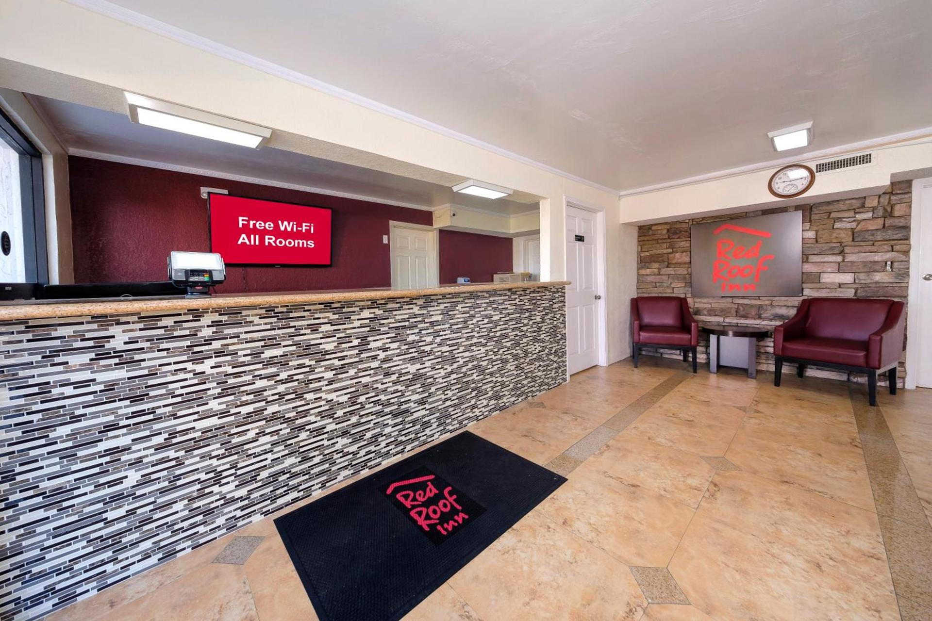 Red Roof Inn Crestview photo 34