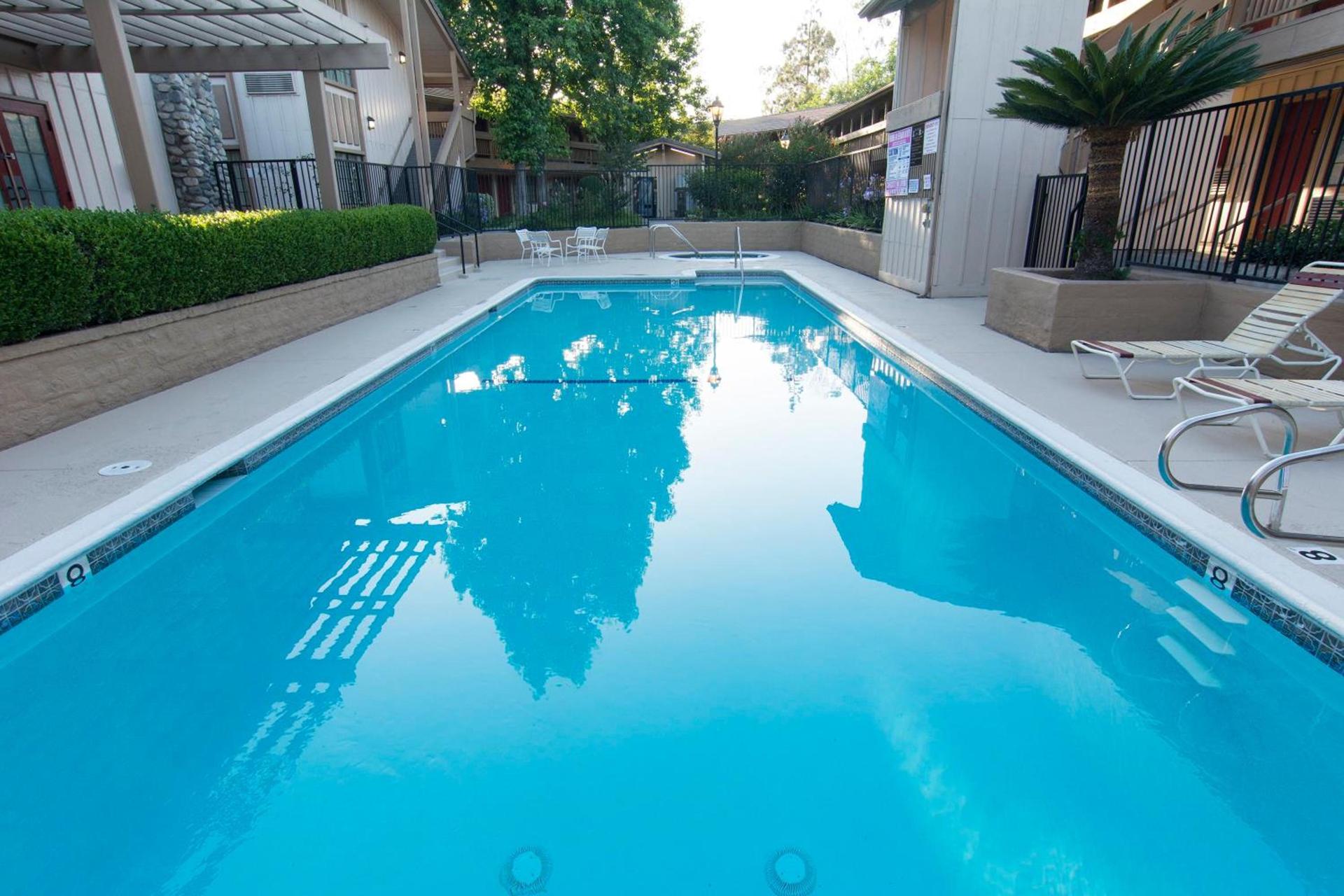 Red Roof Inn San Dimas - Fairplex photo 8