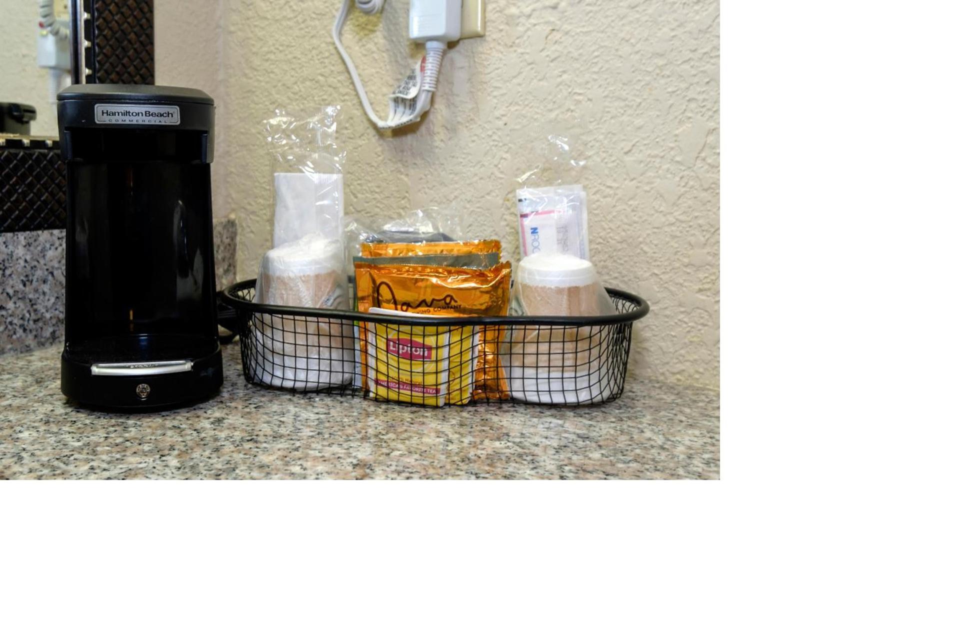 Red Roof Inn Hot Springs photo 23