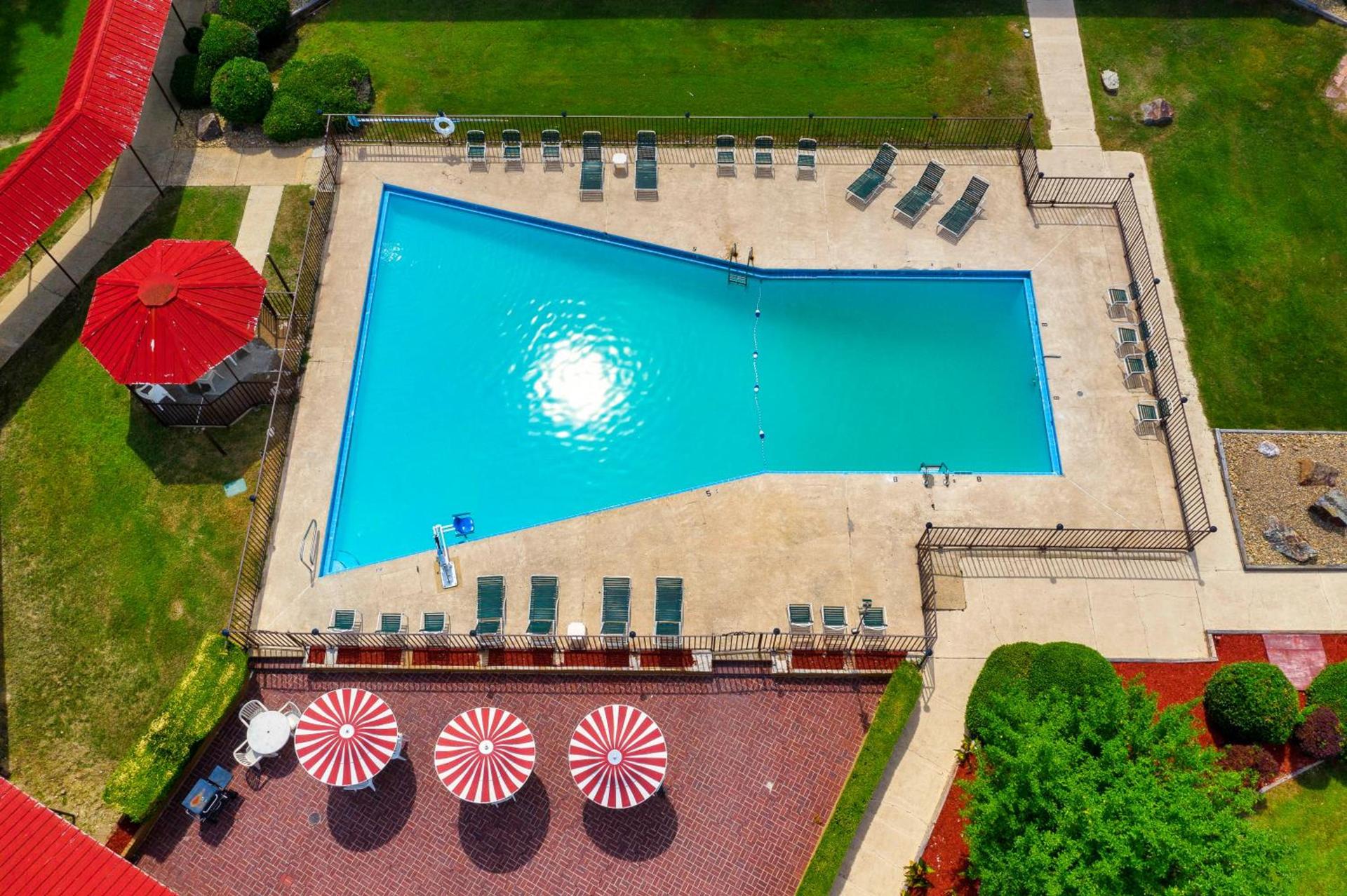 Red Roof Inn Hot Springs photo 2