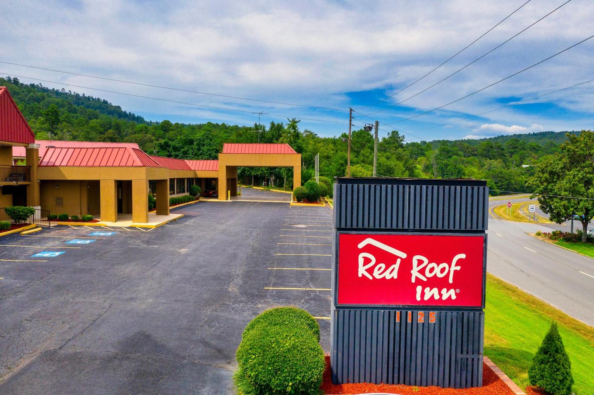 Red Roof Inn Hot Springs photo 8