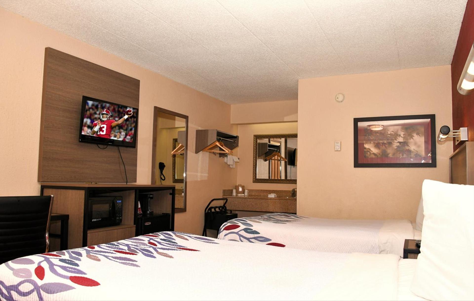 Red Roof Inn Richmond South photo 21