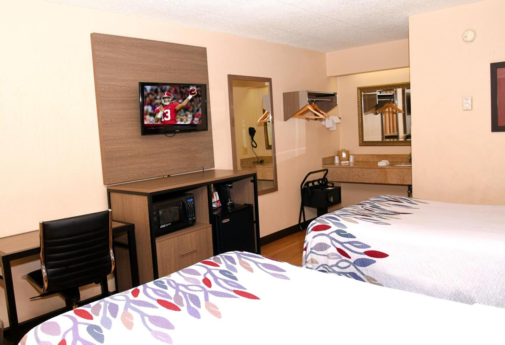 Red Roof Inn Richmond South photo 20