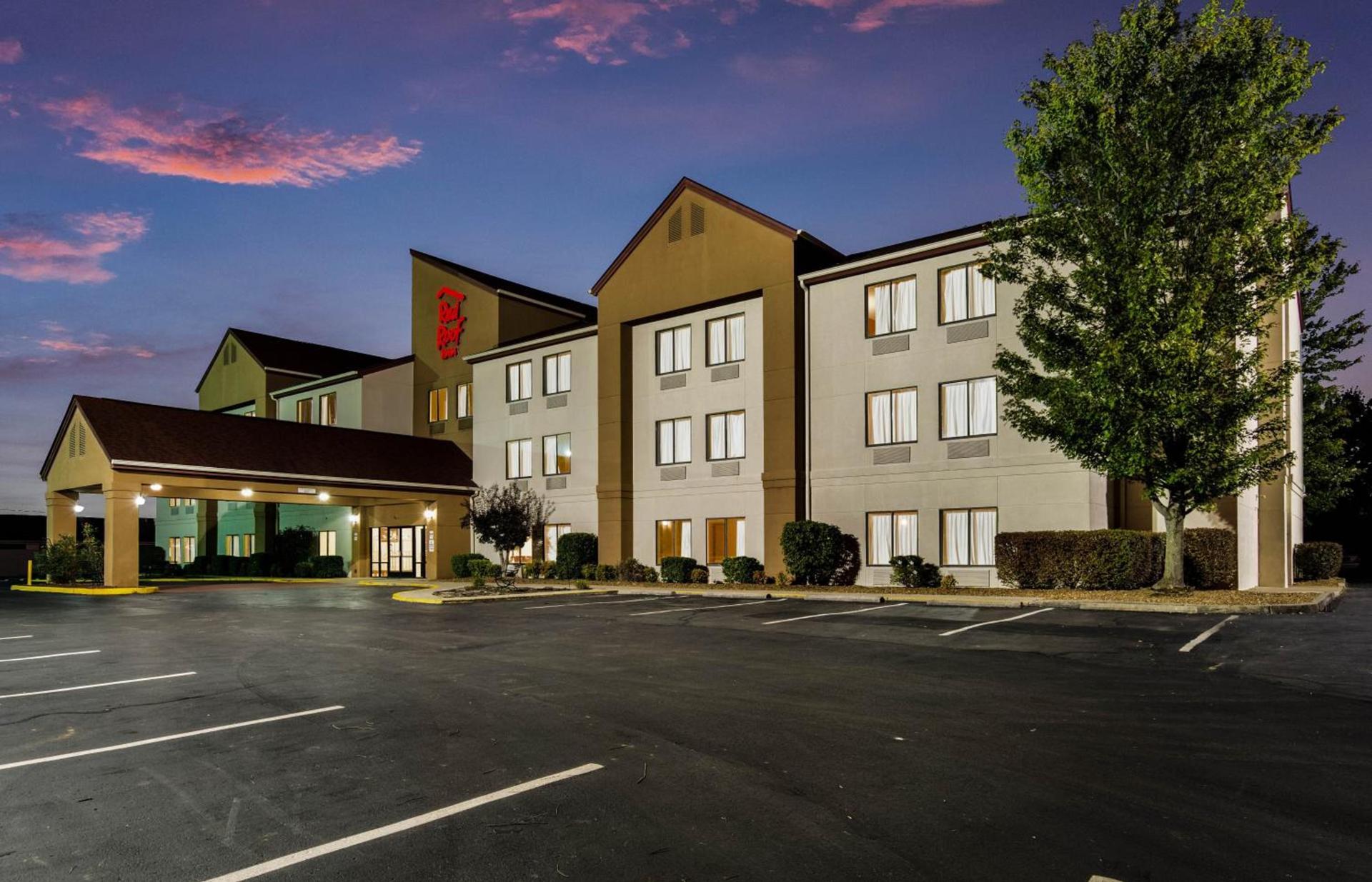 Red Roof Inn Richmond, KY photo 5