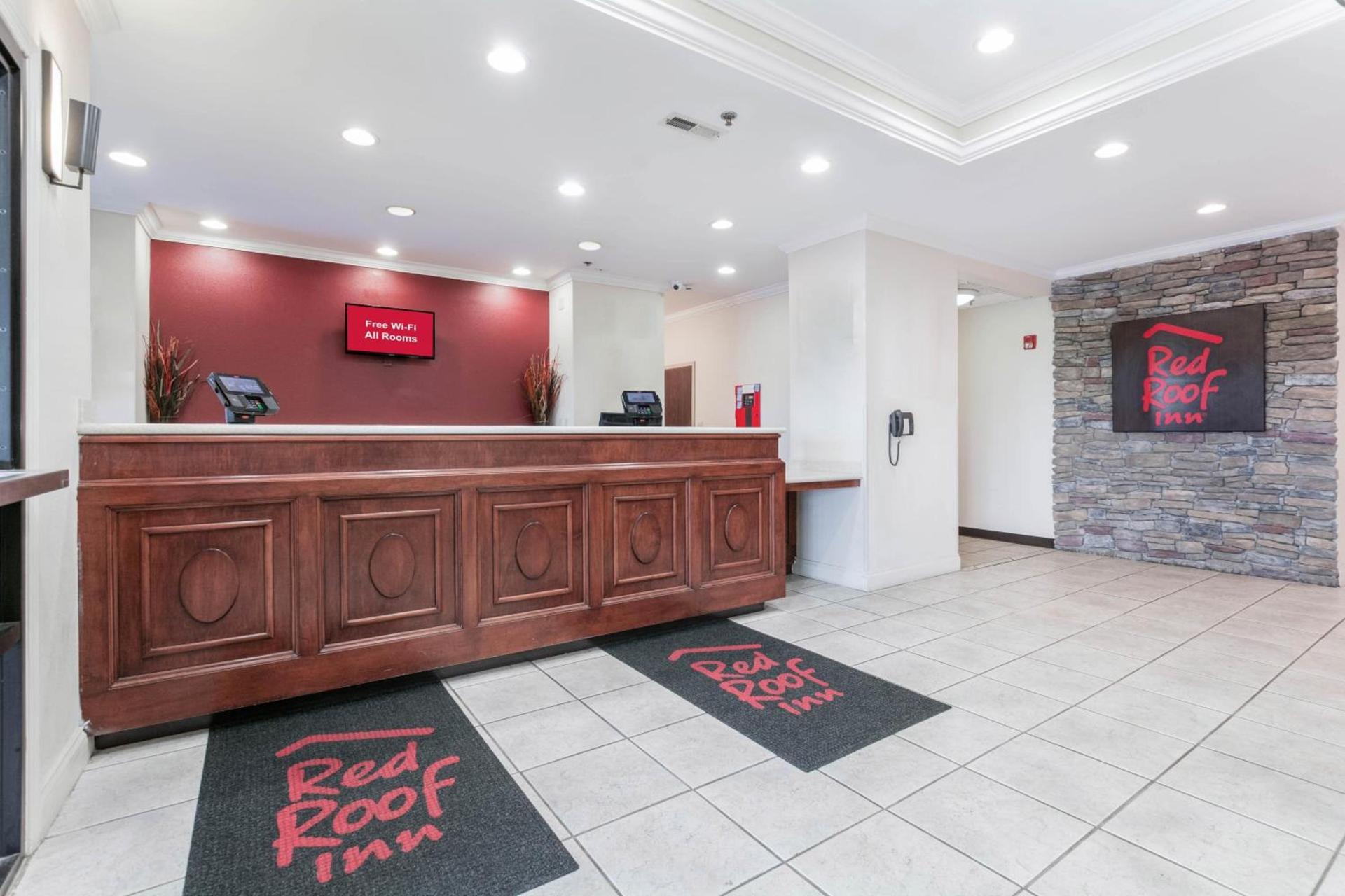 Red Roof Inn Richmond, KY photo 6