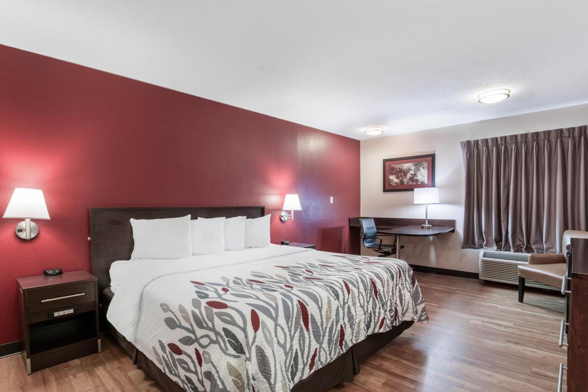 Red Roof Inn Richmond, KY photo 24