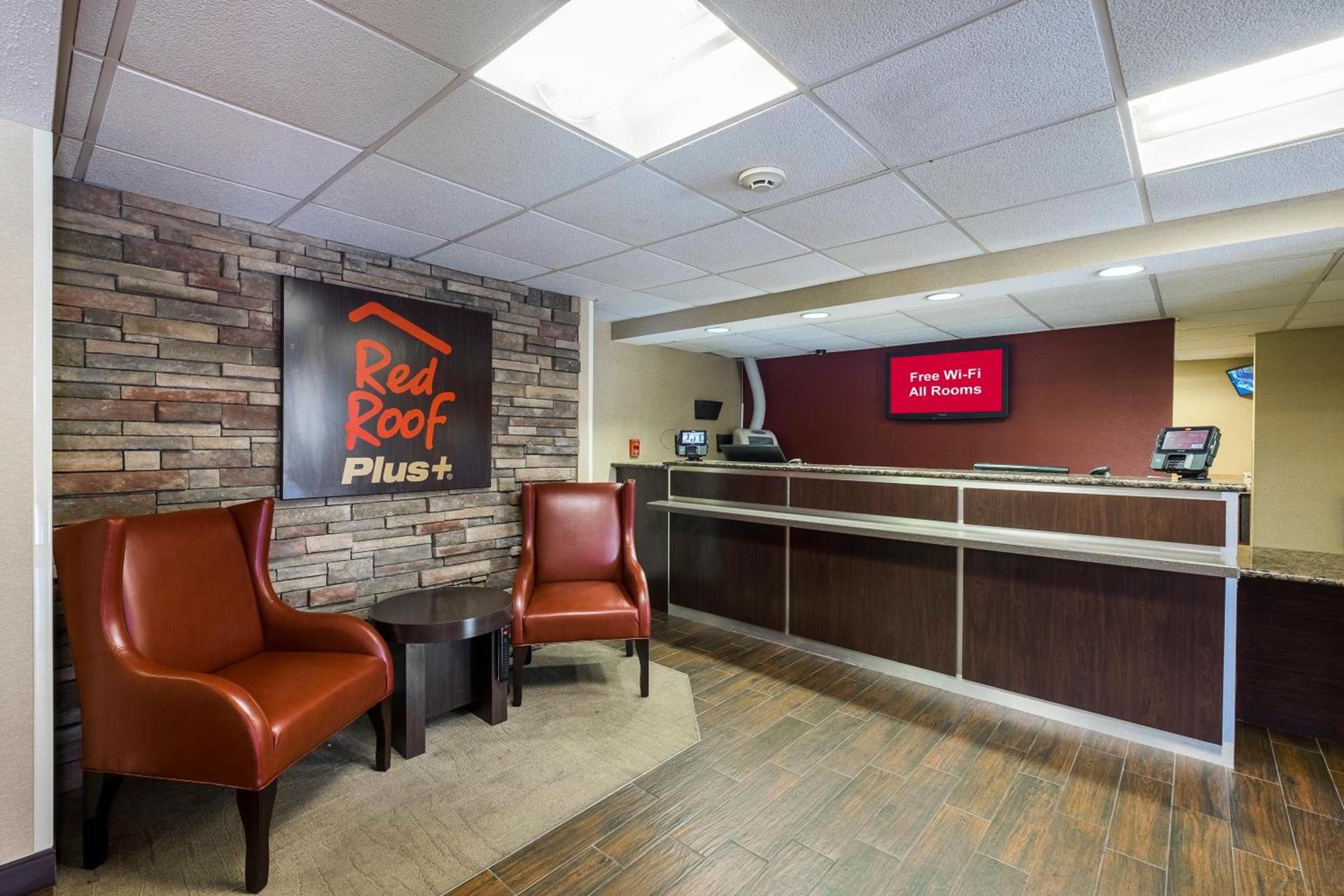 Red Roof Inn PLUS+ Boston - Woburn/ Burlington photo 4