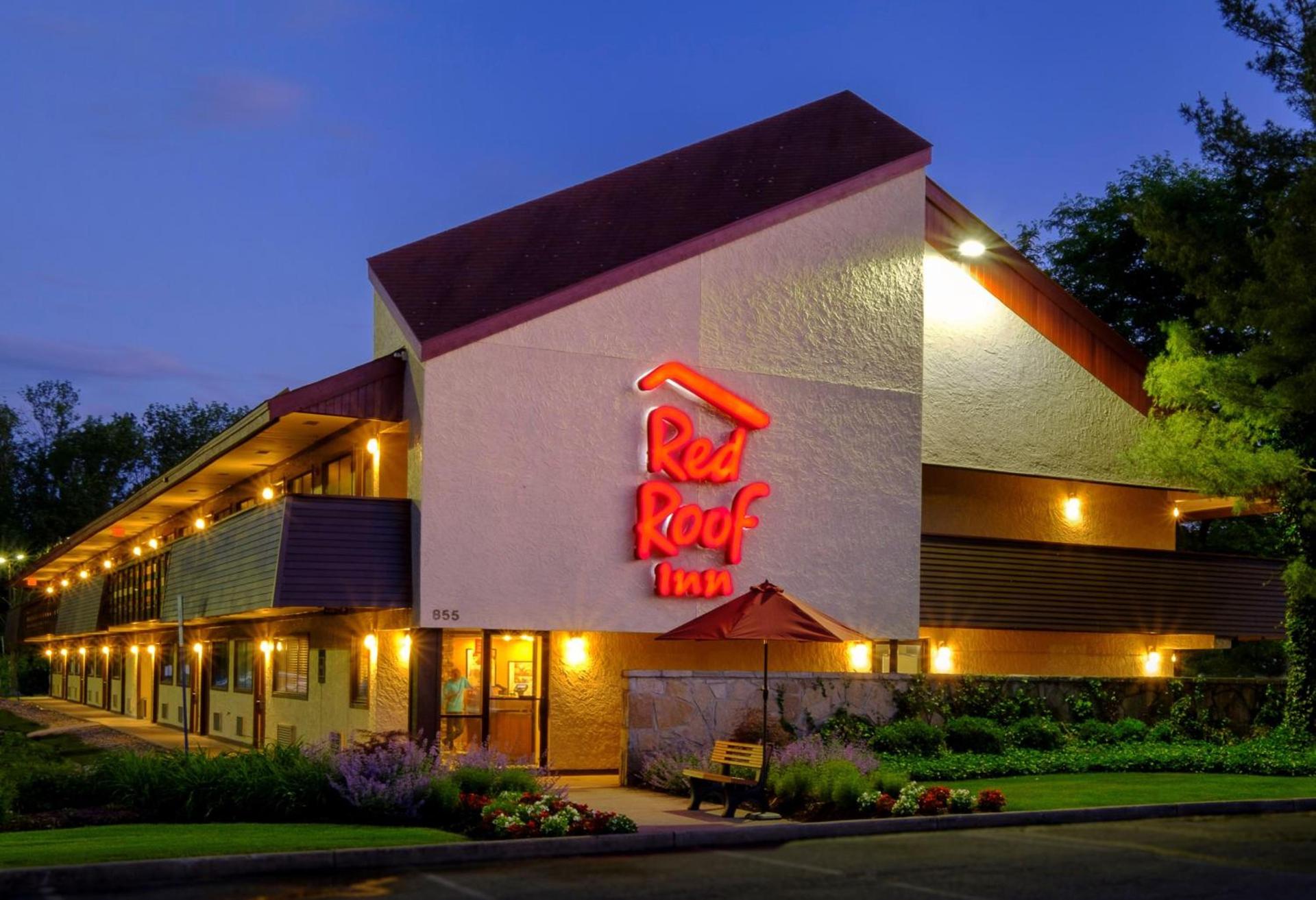 Red Roof Inn Parsippany photo 2