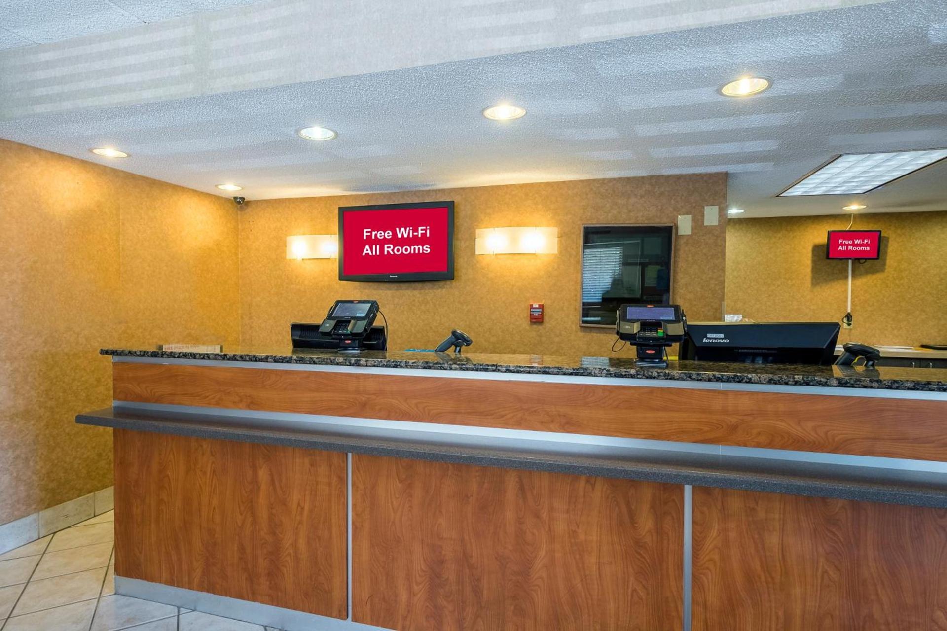 Red Roof Inn Parsippany photo 4
