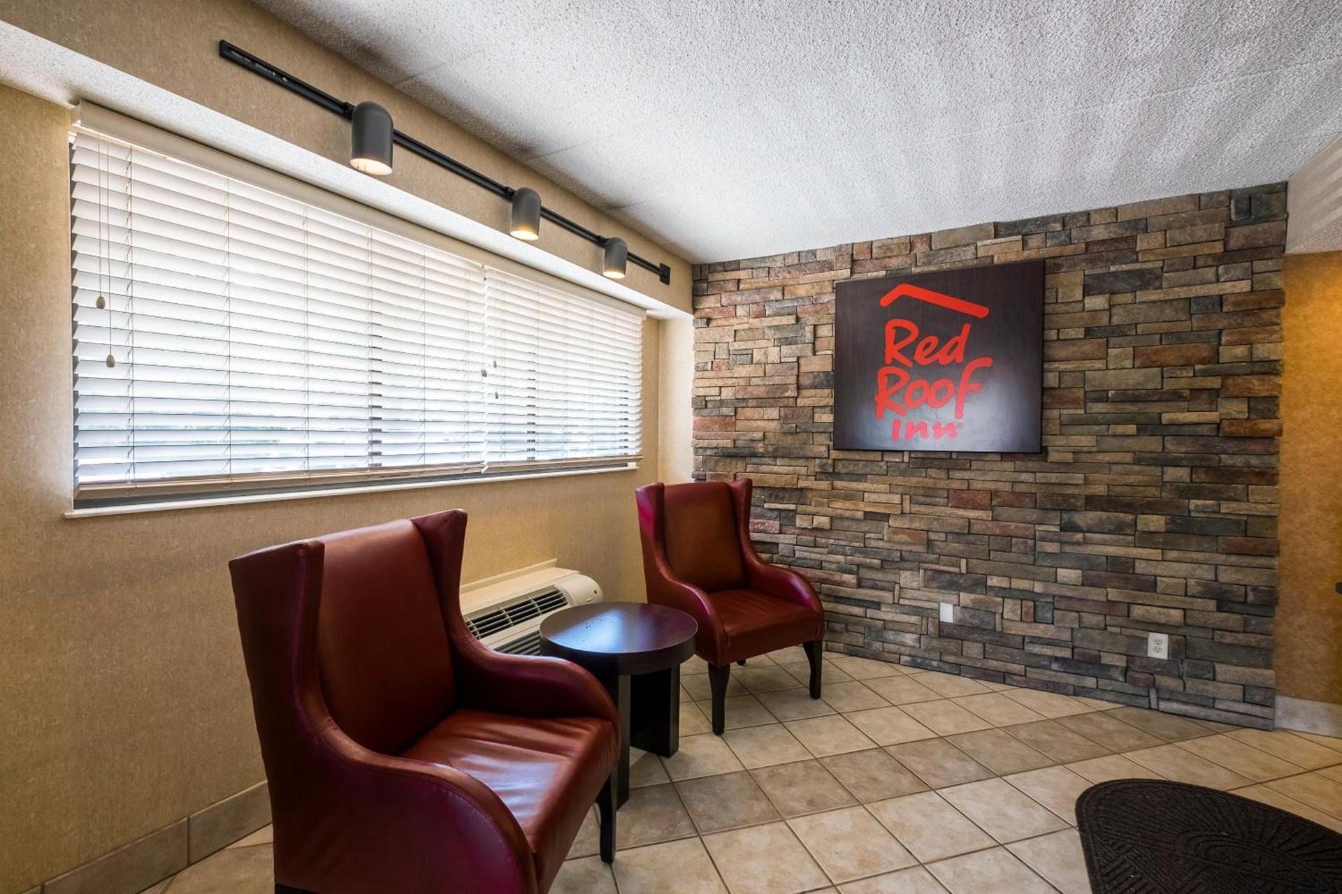 Red Roof Inn Parsippany photo 3