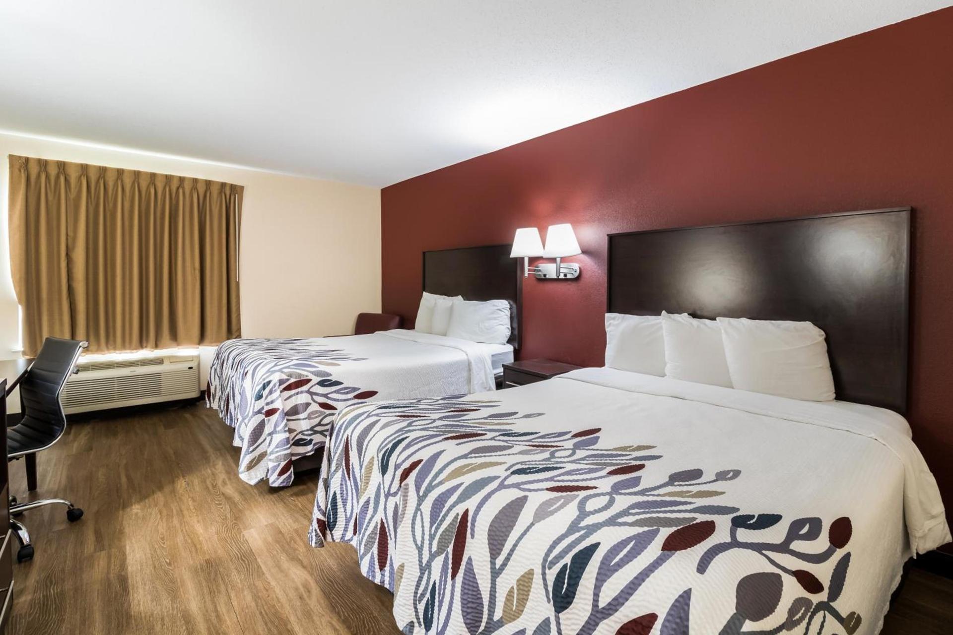 Red Roof Inn Murfreesboro photo 18