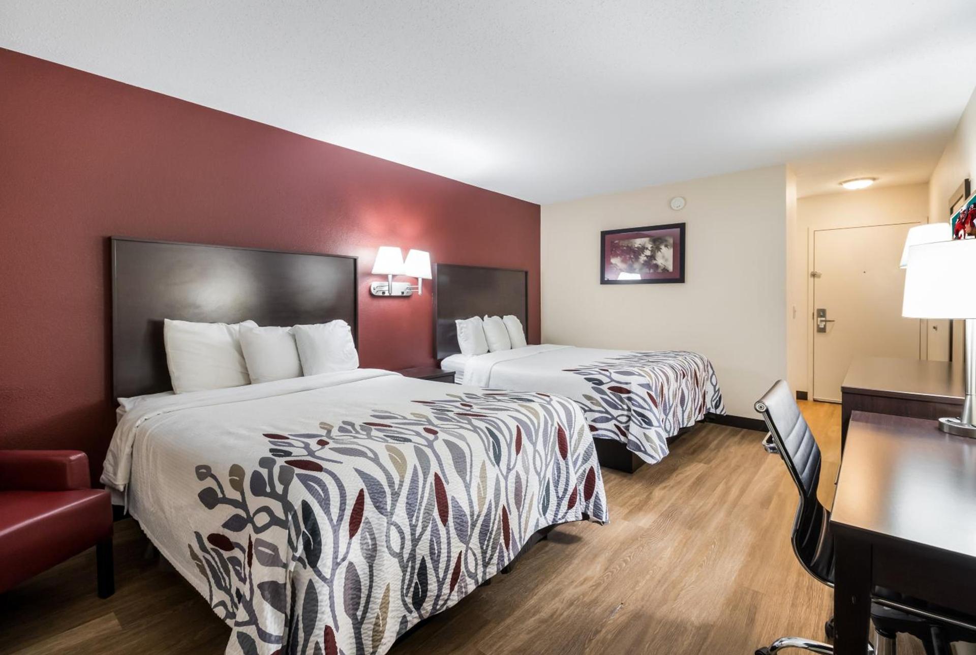 Red Roof Inn Murfreesboro photo 17