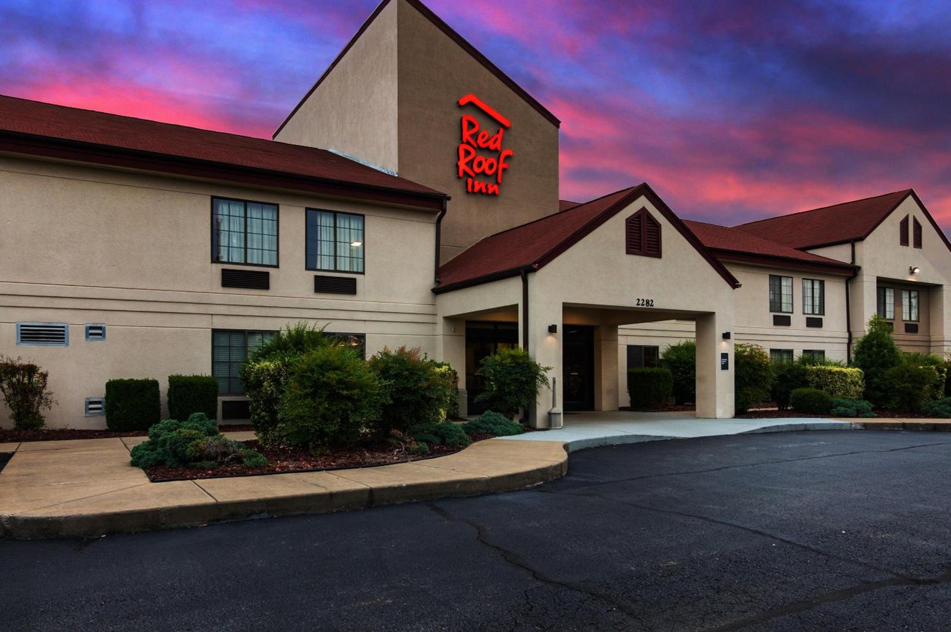 Red Roof Inn Murfreesboro photo 6