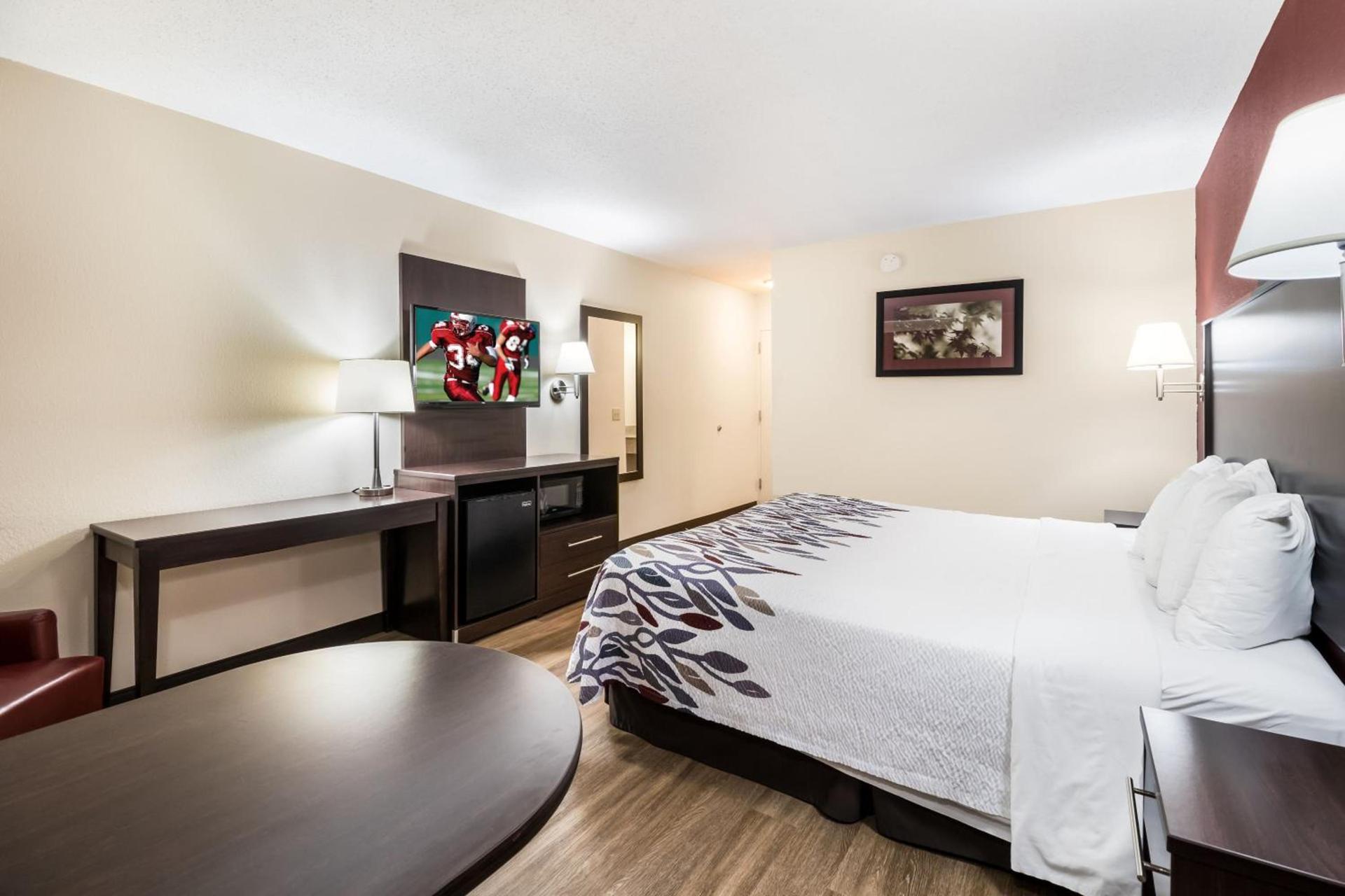 Red Roof Inn Murfreesboro photo 21