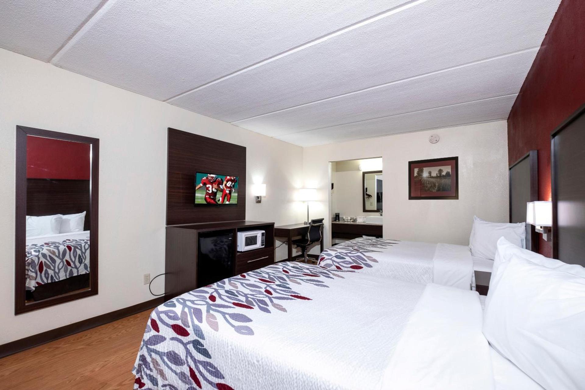 Red Roof Inn Kenly - I-95 photo 14