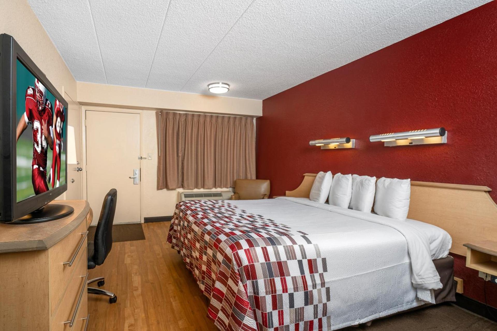 Red Roof Inn Indianapolis South photo 18