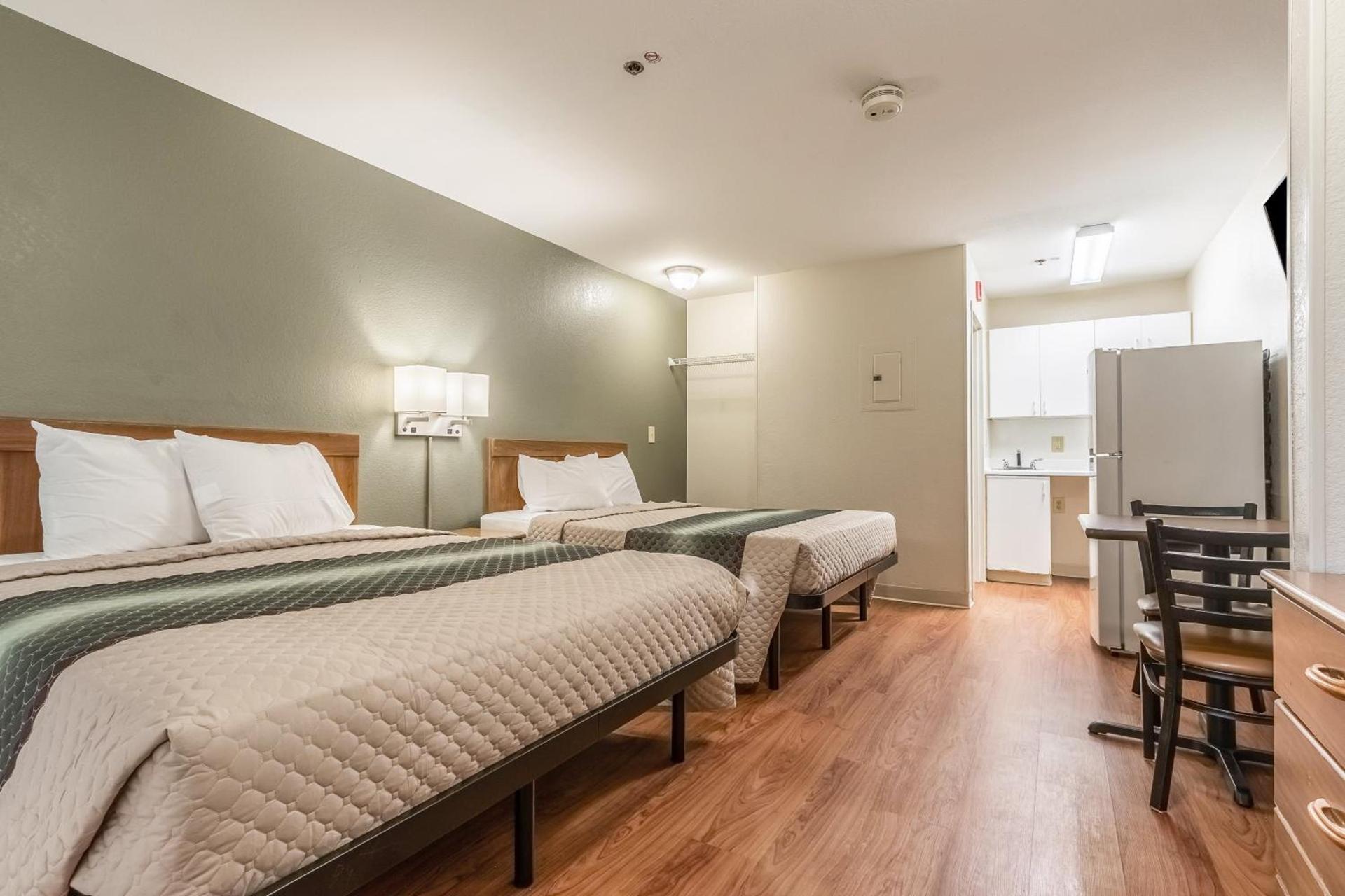 Studio 51 Extended Stay Hotel photo 11