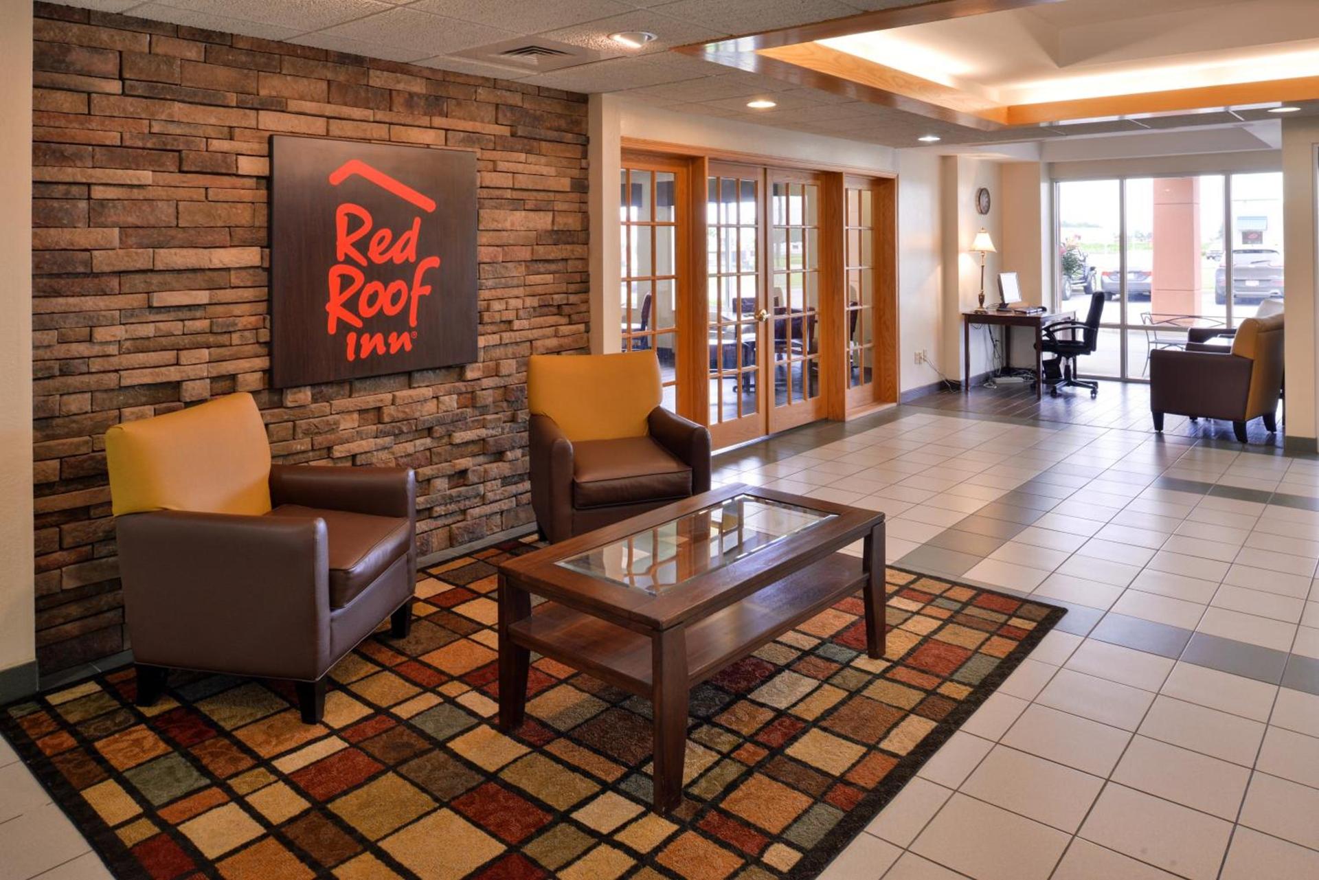 Red Roof Inn Clyde photo 3