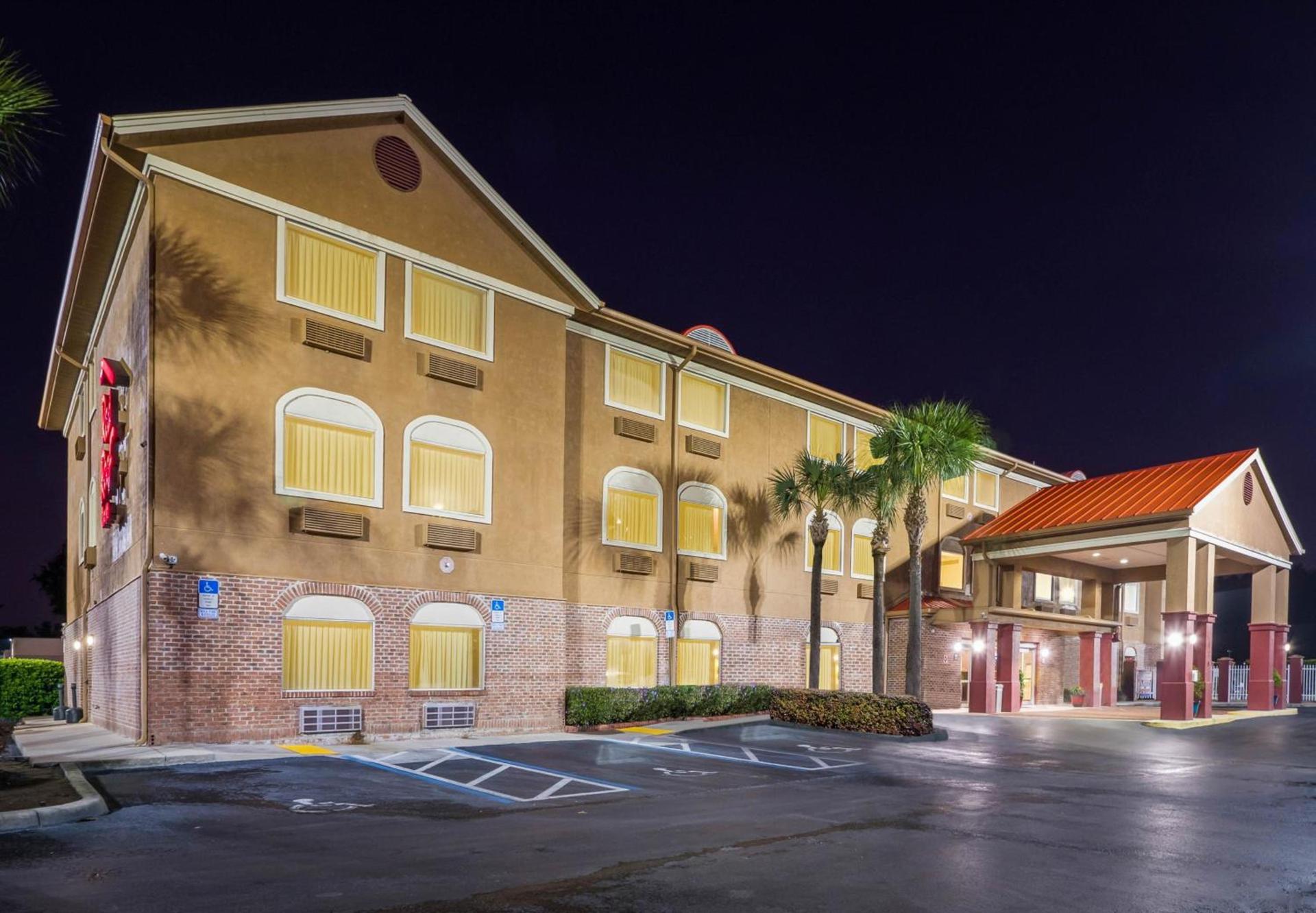 Red Roof Inn Ocala photo 21