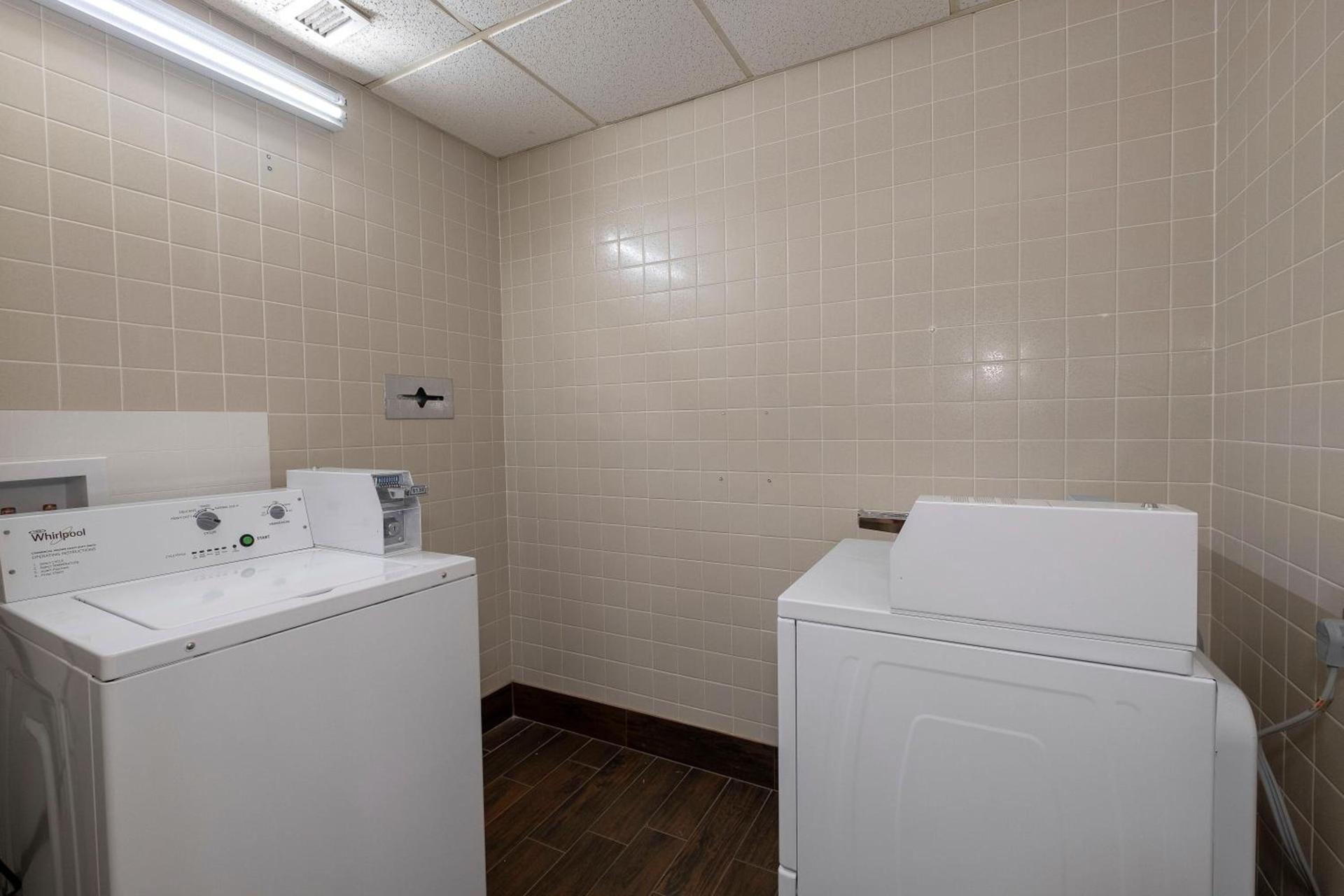 Red Roof Inn Prattville photo 12