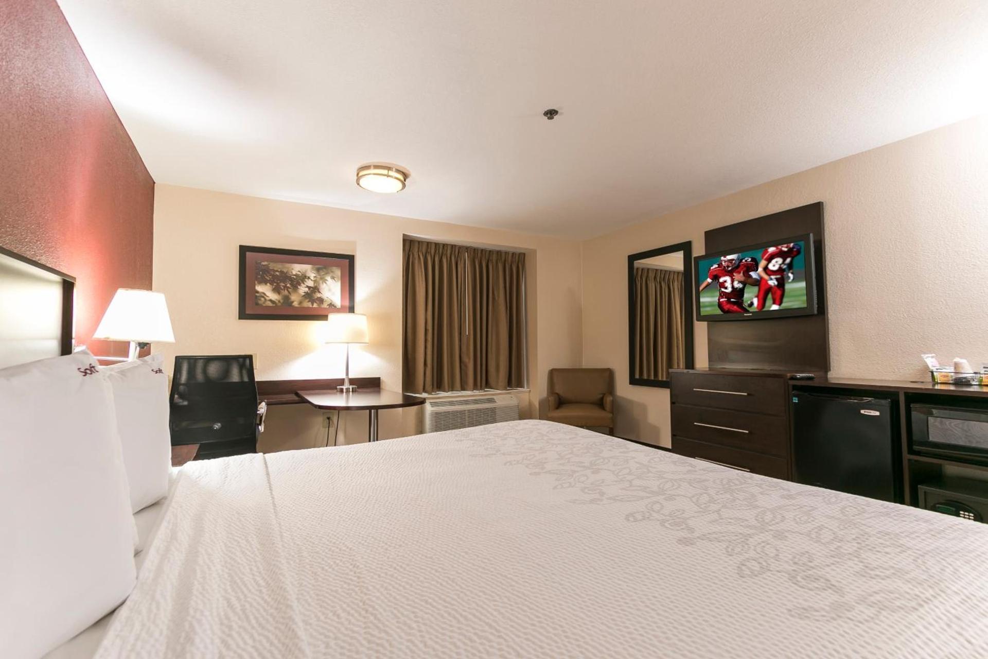 Red Roof Inn PLUS+ San Antonio Downtown - Riverwalk photo 19