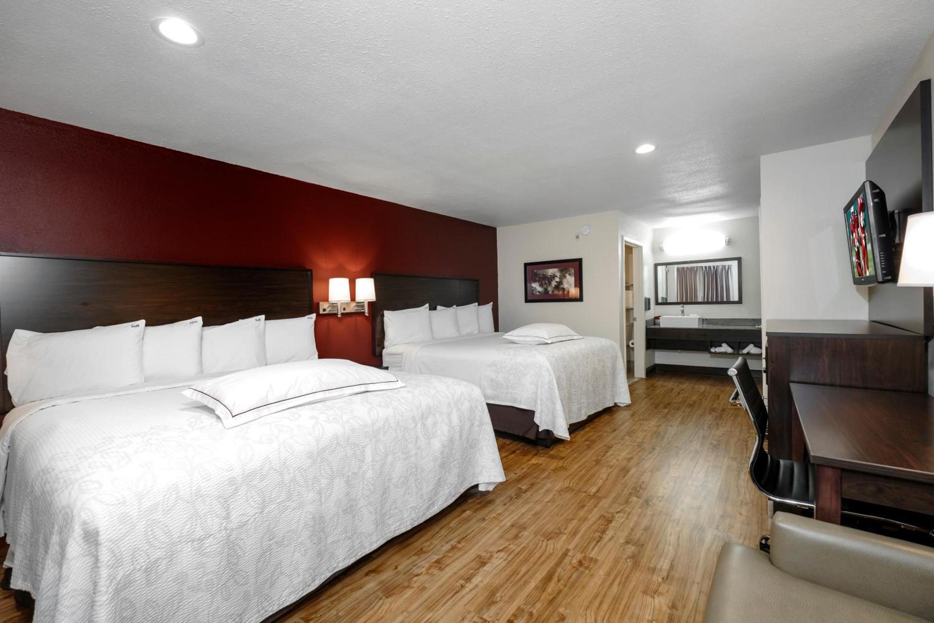 Red Roof Inn PLUS+ Hammond photo 19