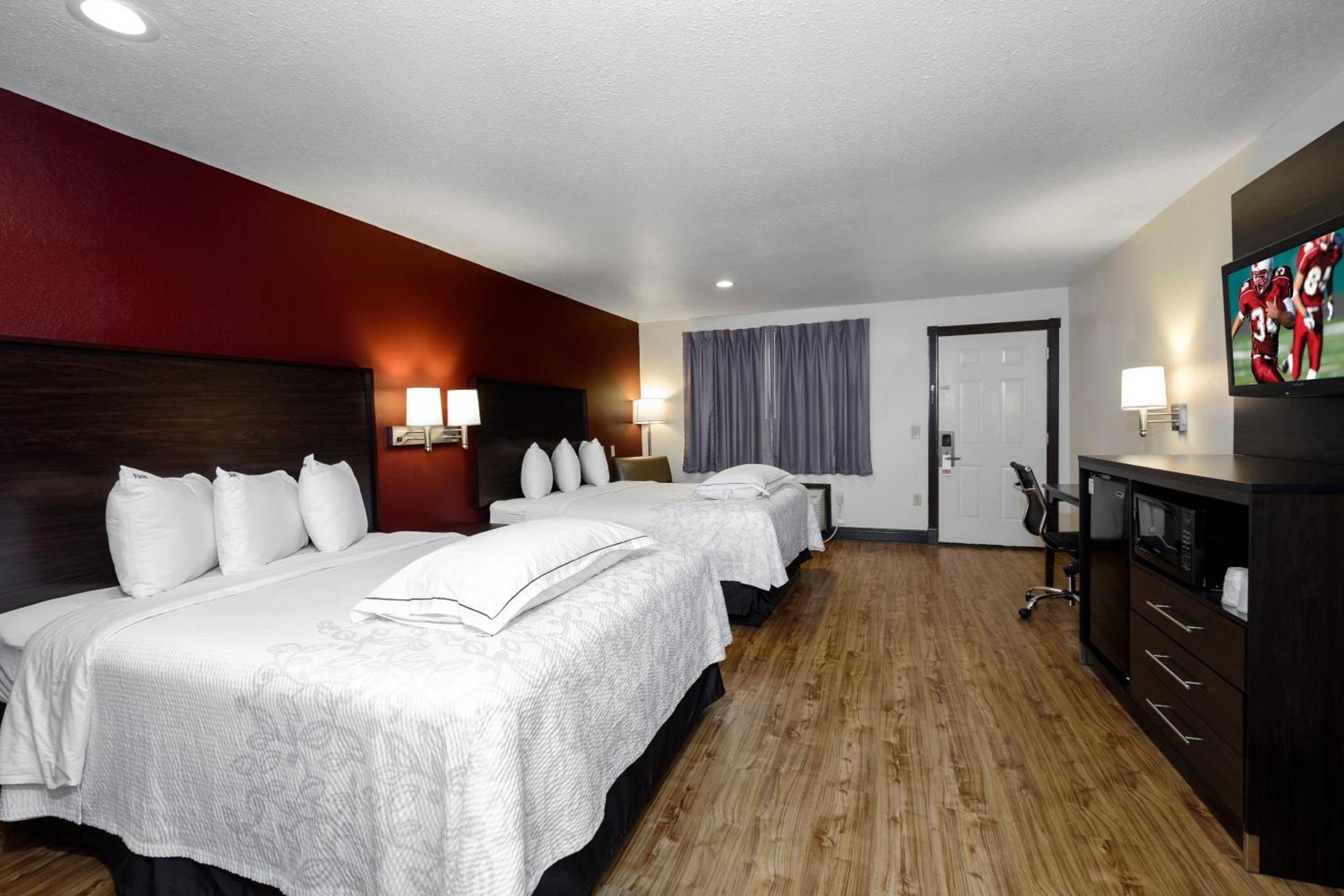 Red Roof Inn PLUS+ Hammond photo 22