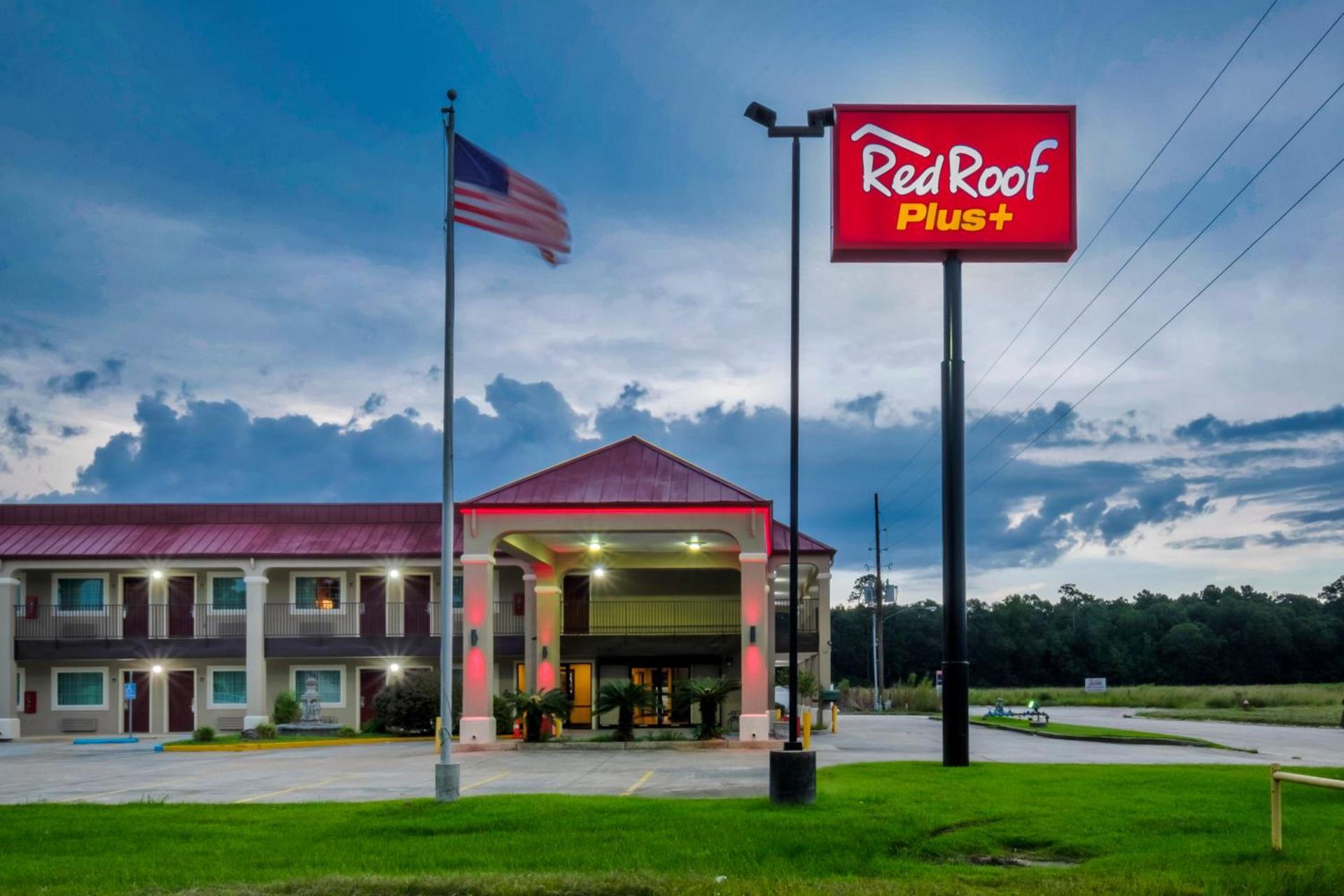 Red Roof Inn PLUS+ Hammond photo 4