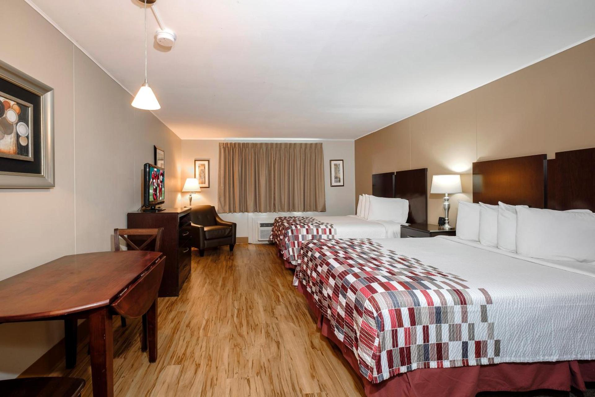 Red Roof Inn and Suites Herkimer photo 33