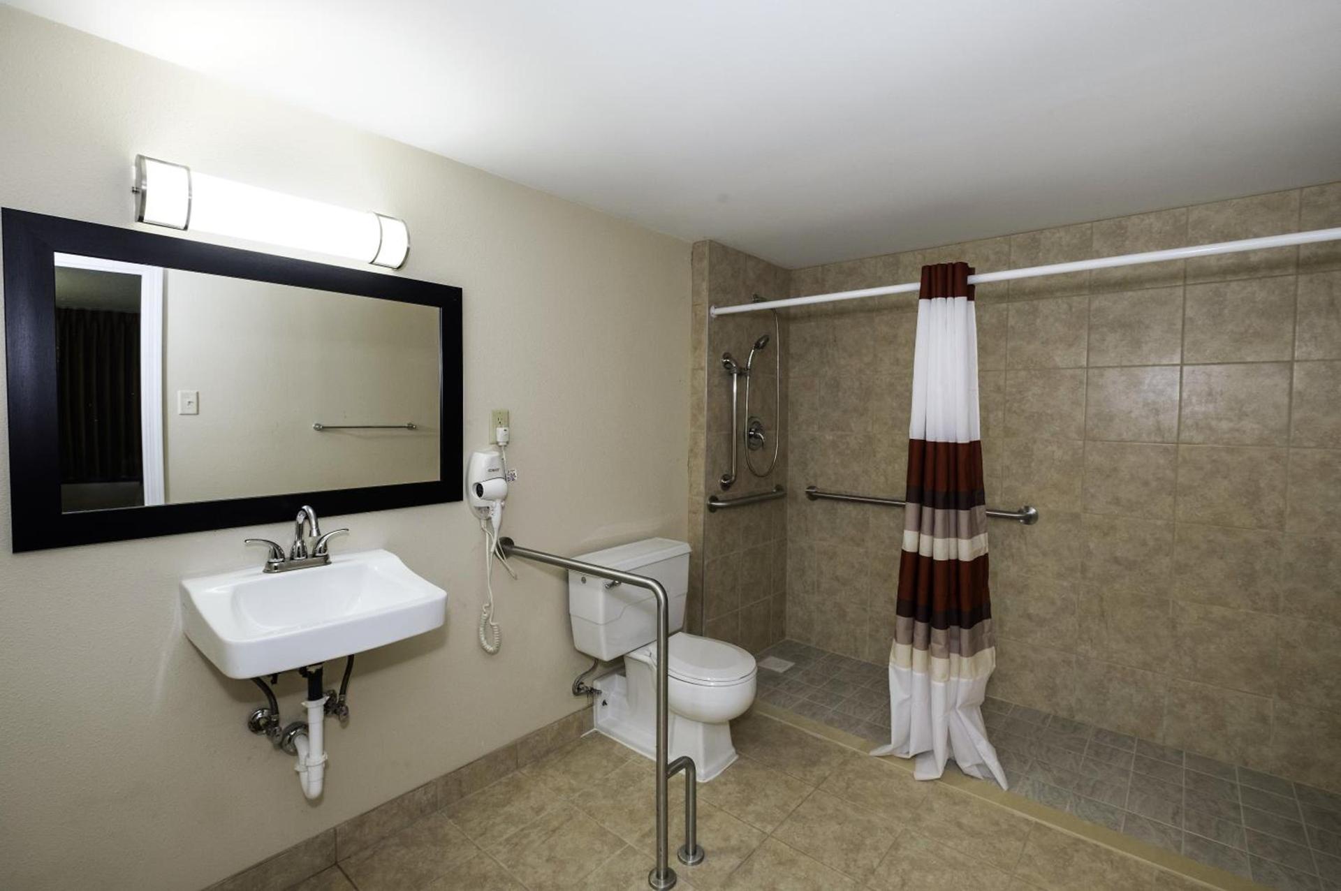 Red Roof Inn Clearfield photo 18