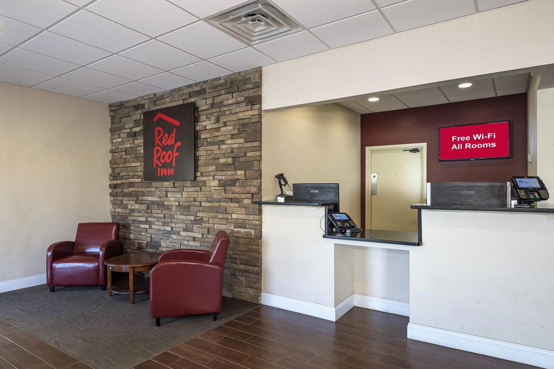 Red Roof Inn Clearfield photo 6