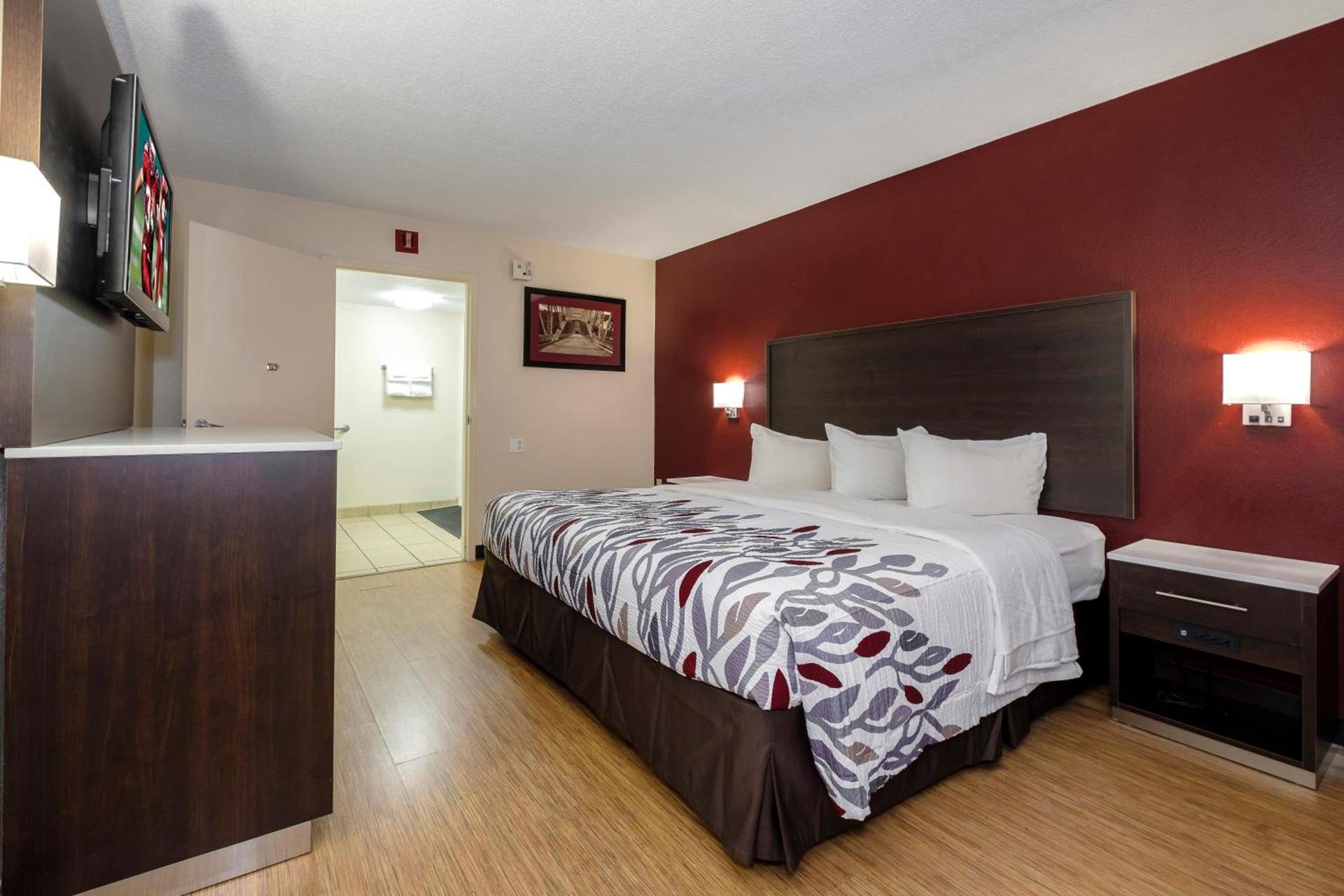 Red Roof Inn Gadsden photo 25