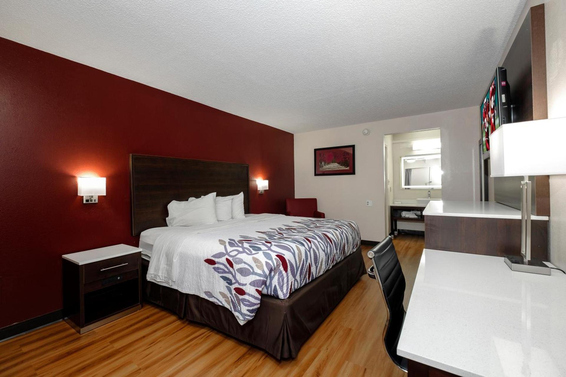 Red Roof Inn Gadsden photo 15