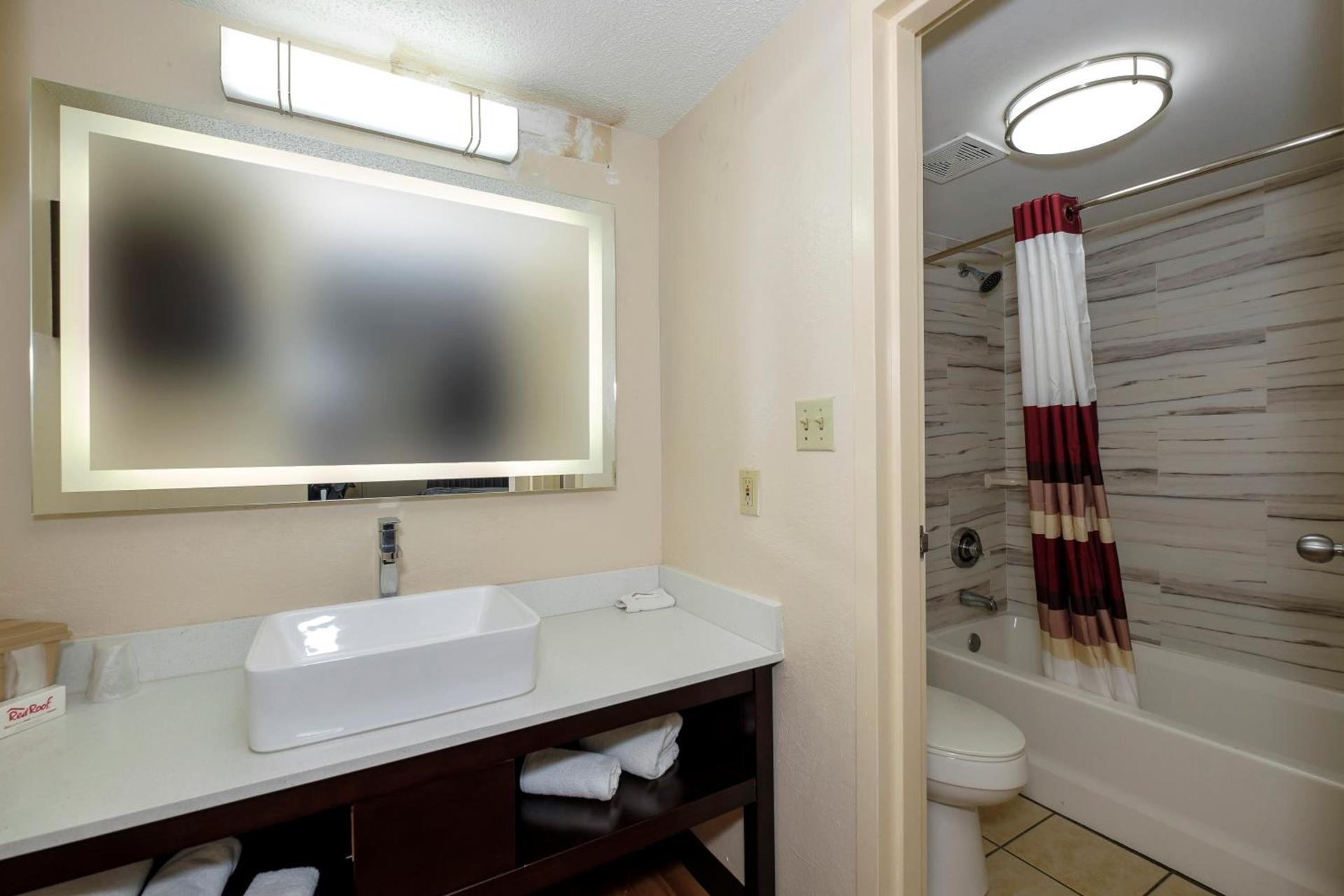 Red Roof Inn Gadsden photo 31