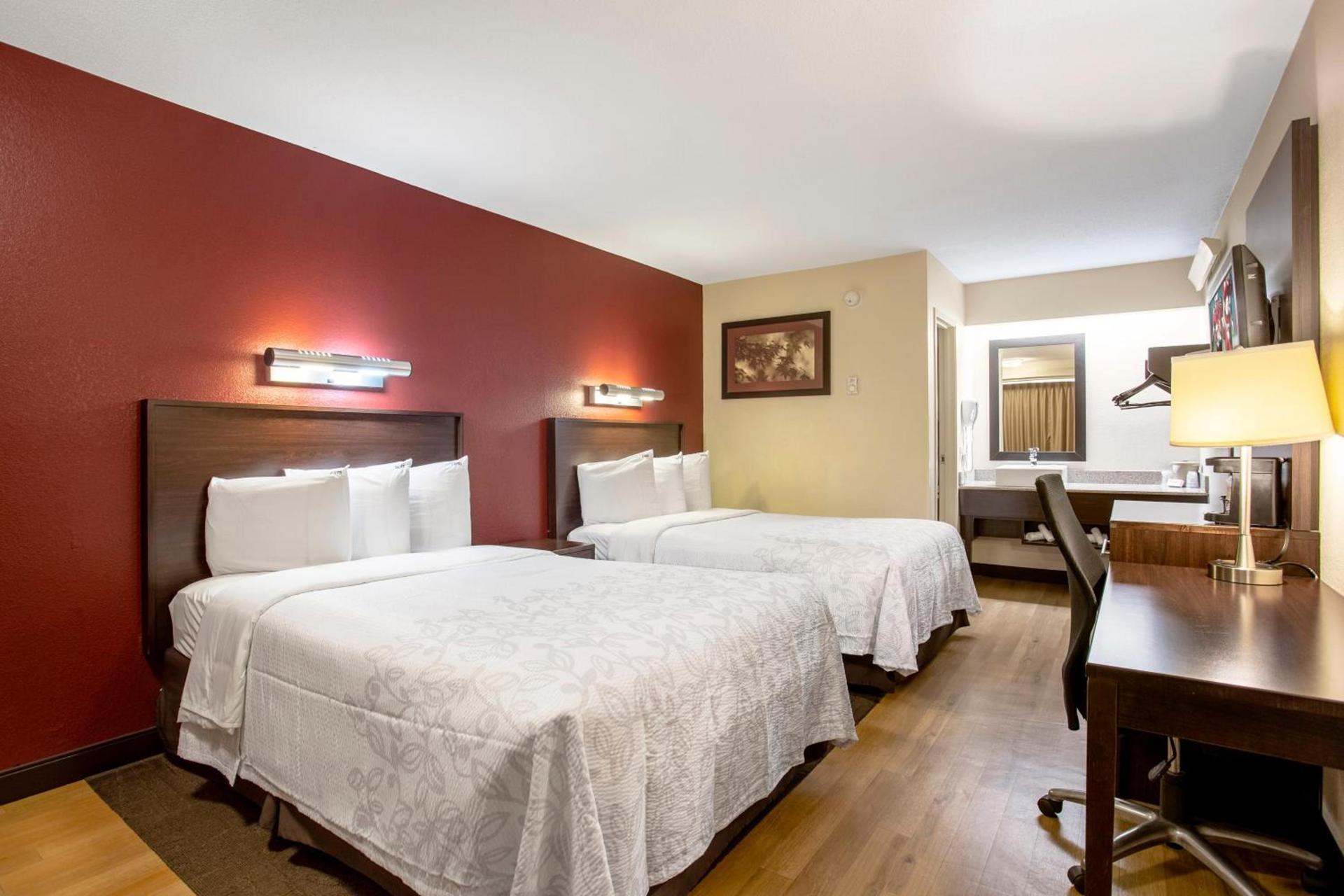 Red Roof Inn PLUS + Boston - Framingham photo 20