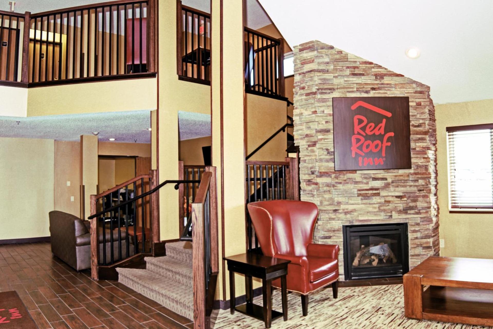Red Roof Inn Fargo - I-94/Medical Center photo 2