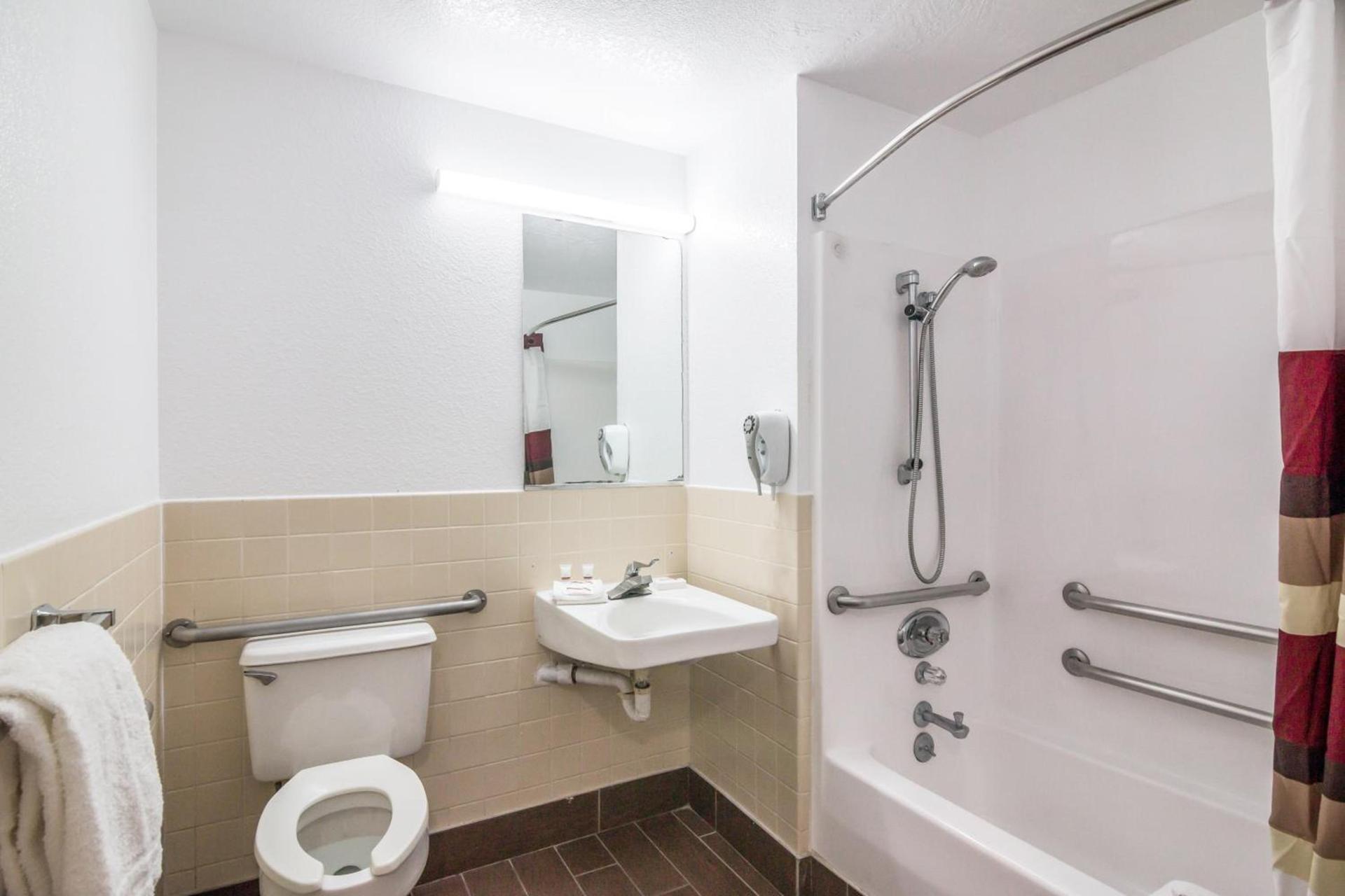 Red Roof Inn Palmdale - Lancaster photo 28