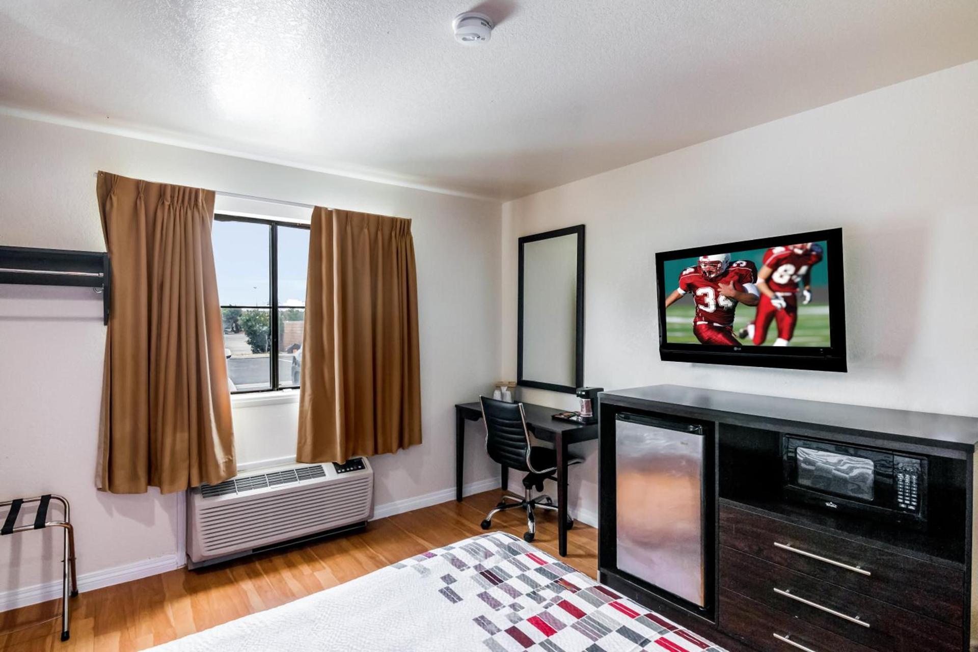 Red Roof Inn Palmdale - Lancaster photo 22