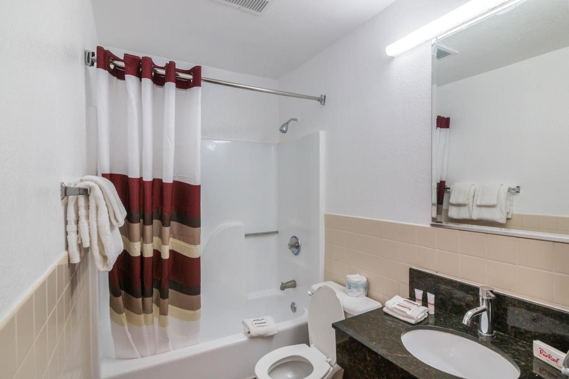 Red Roof Inn Palmdale - Lancaster photo 26