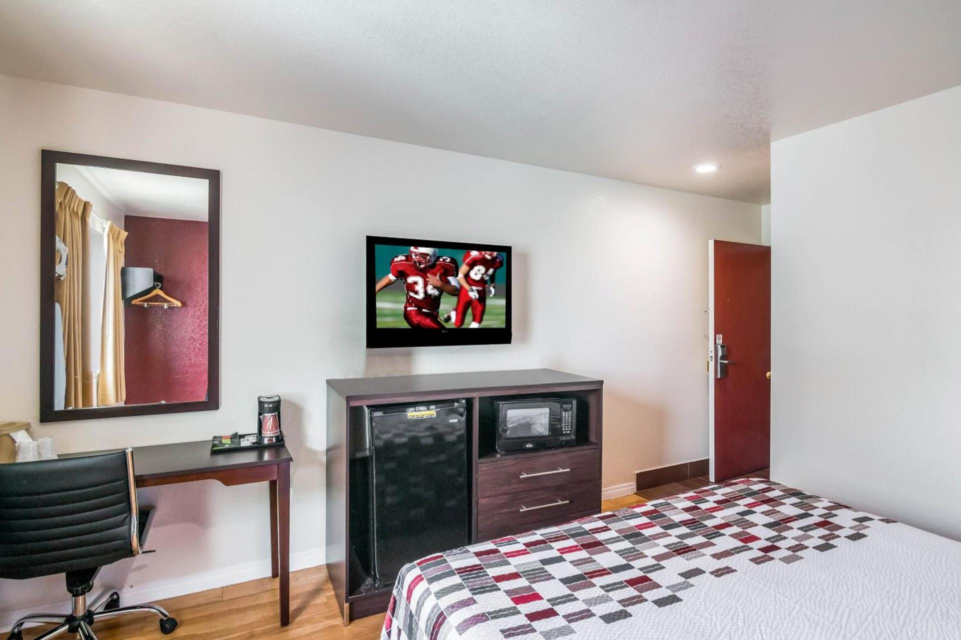 Red Roof Inn Palmdale - Lancaster photo 14