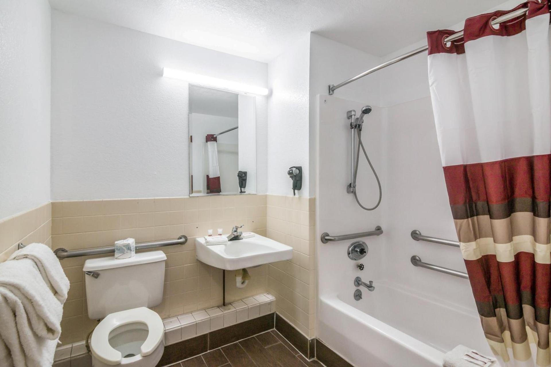 Red Roof Inn Palmdale - Lancaster photo 27