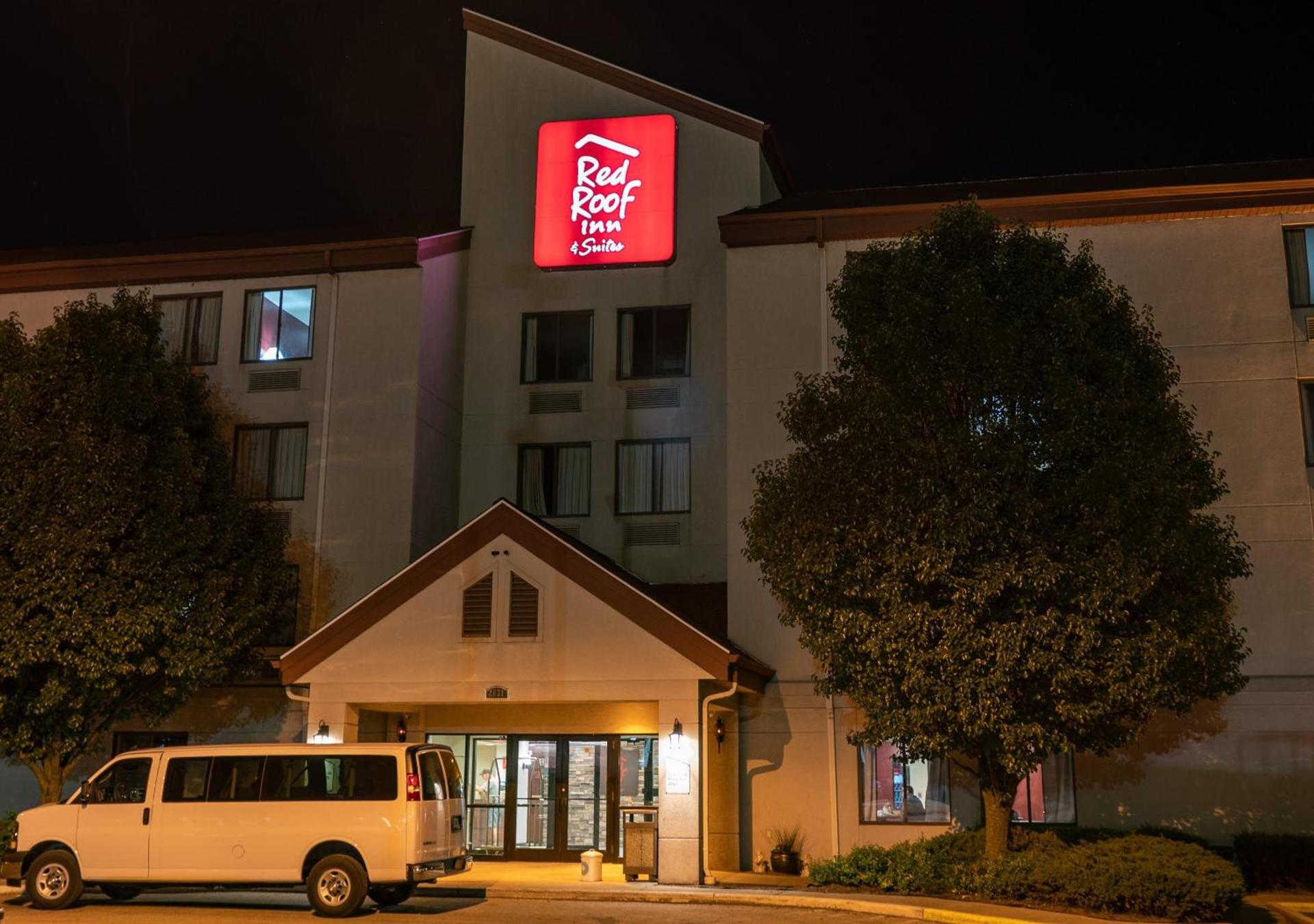 Red Roof Inn & Suites Indianapolis Airport photo 3