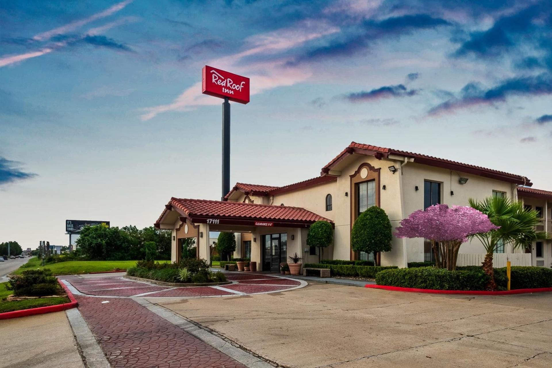 Red Roof Inn Houston North - FM1960 & I-45 photo 1
