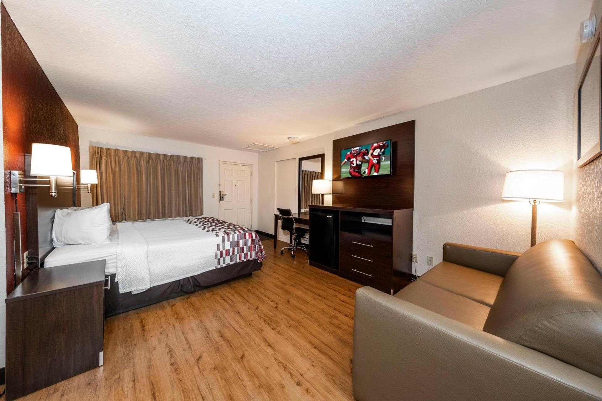 Red Roof Inn Ft Pierce photo 36