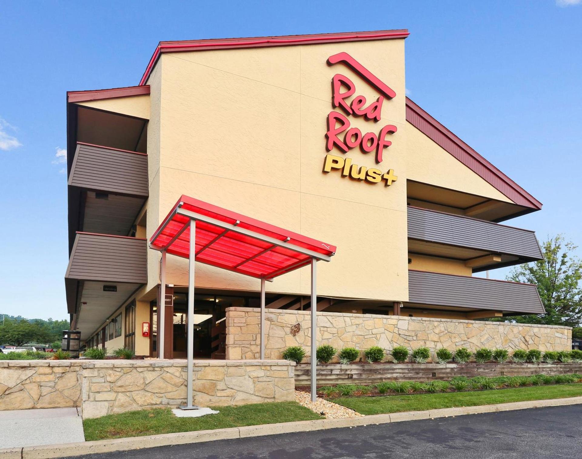 Red Roof Inn PLUS+ Baltimore North - Timonium photo 3
